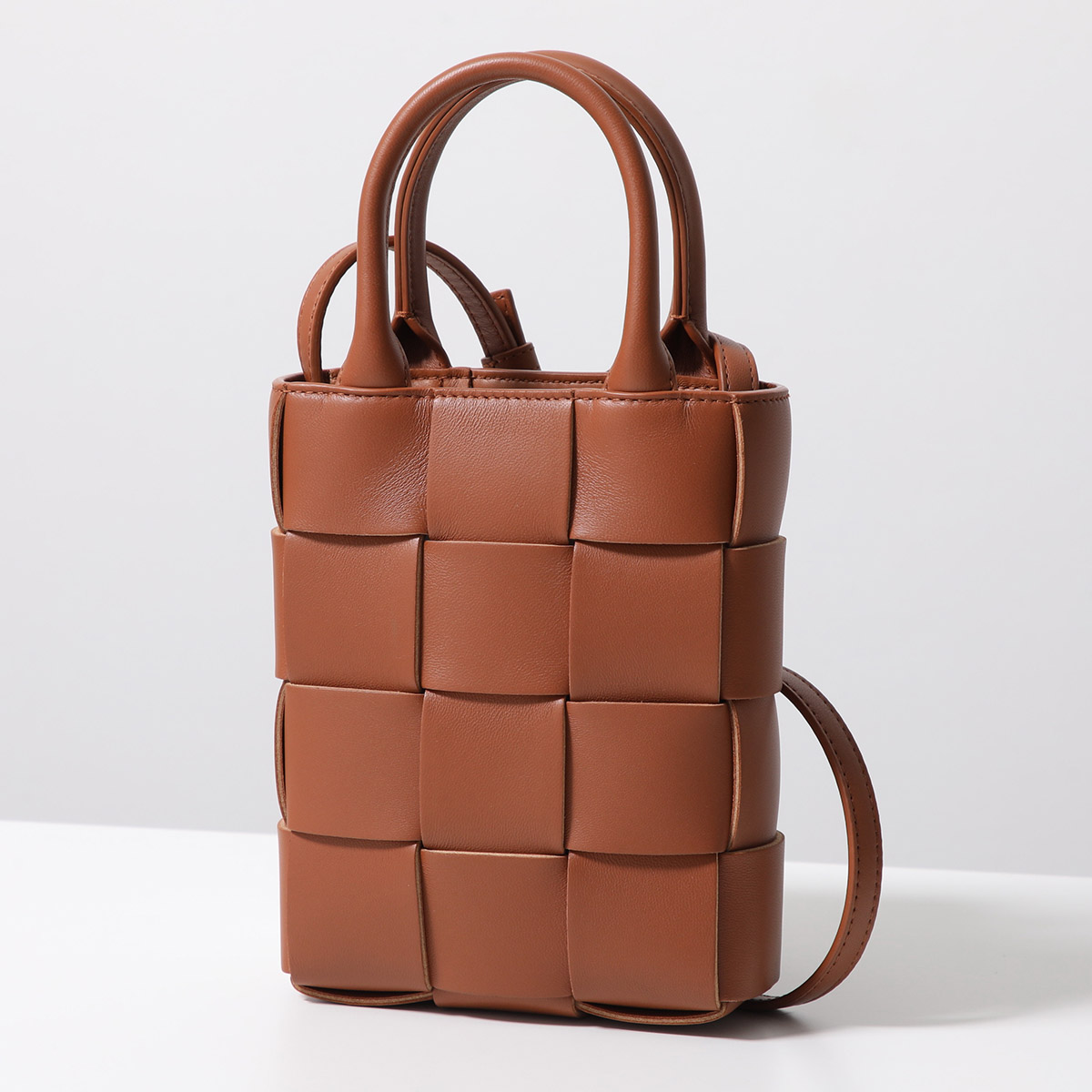 直営店☆BOTTEGA VENETA☆ CASSETTE ショルダー ミニトート BOTTEGA VENETA ボッテガヴェネタ ショルダーバッグ MINI