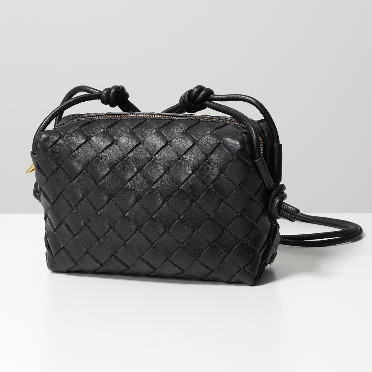 BOTTEGA VENETA ボッテガヴェネタ ショルダーバッグ MINI LOOP 680254 723547 V1G11 レディース ミニループ  イントレチャート レザー 鞄 カラー2色