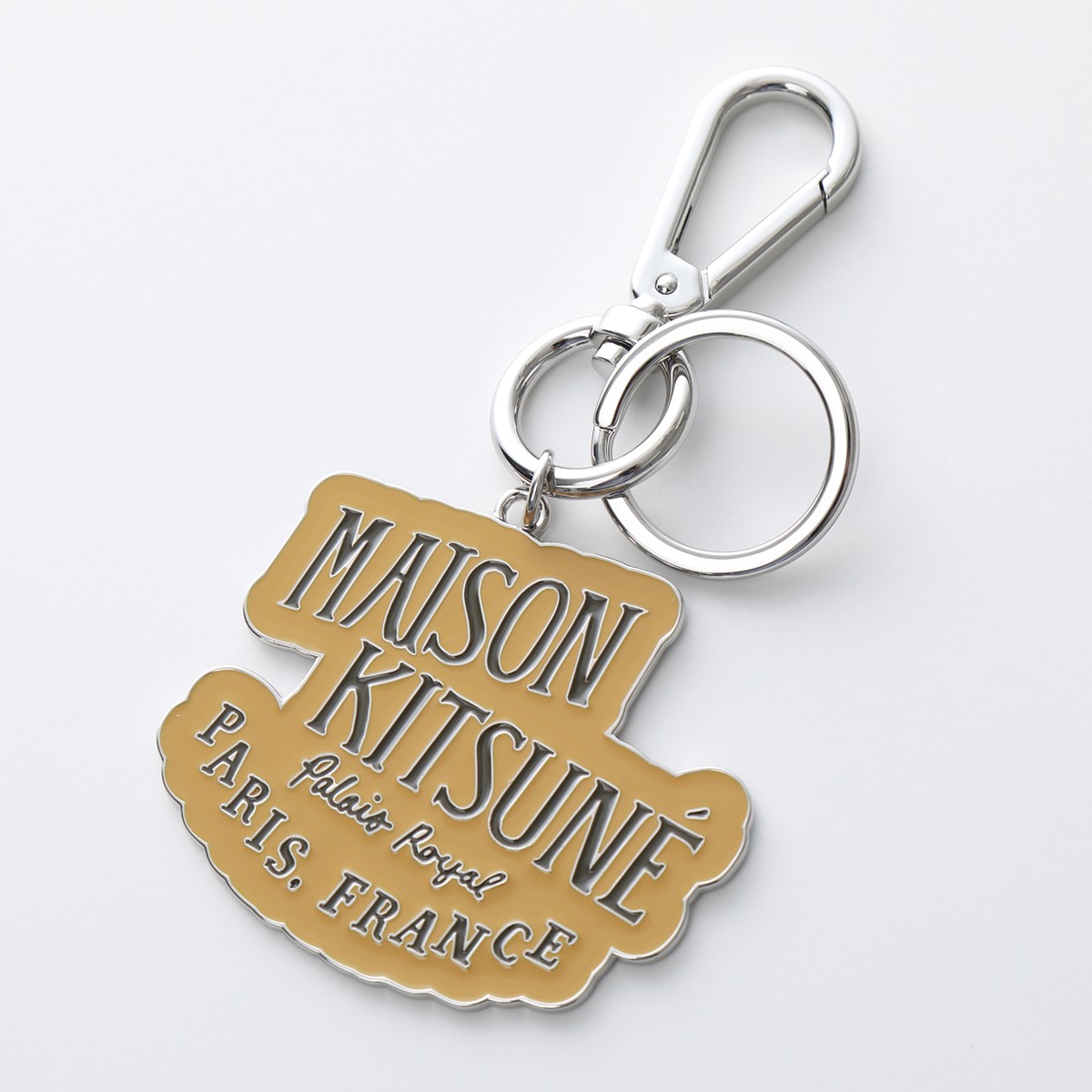 即発 MAISON KITSUNE パレロワイヤル キーリング LM06901AM1005 楽天市場】【7/18(金 )24時間限定 ポイント5倍】メゾンキツネ