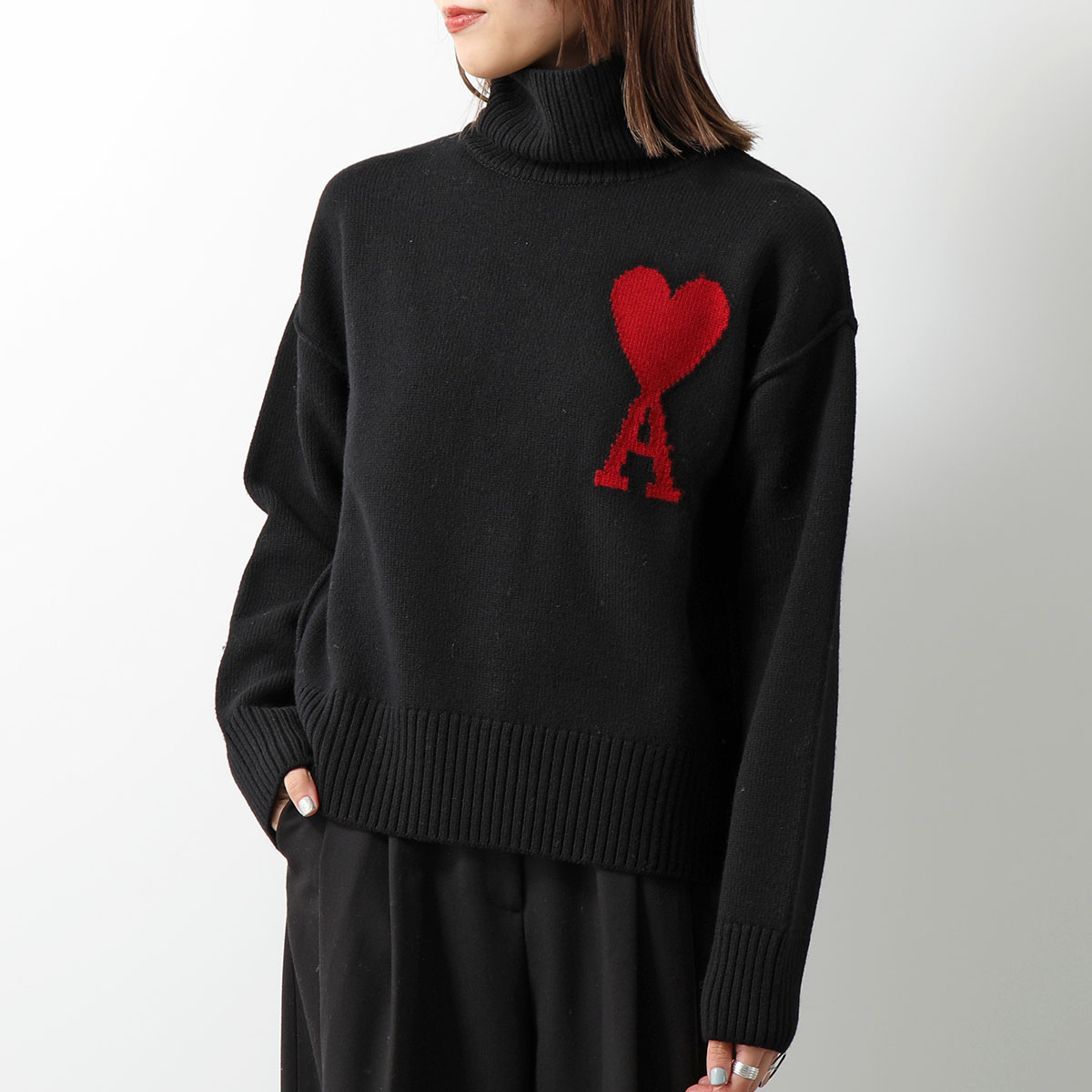 ami paris アミパリス セーター BFUKS406.018 レディース ニット 長袖 タートルネック ウール ハートロゴ 009/NOIR/ROUGE｜s-musee｜02