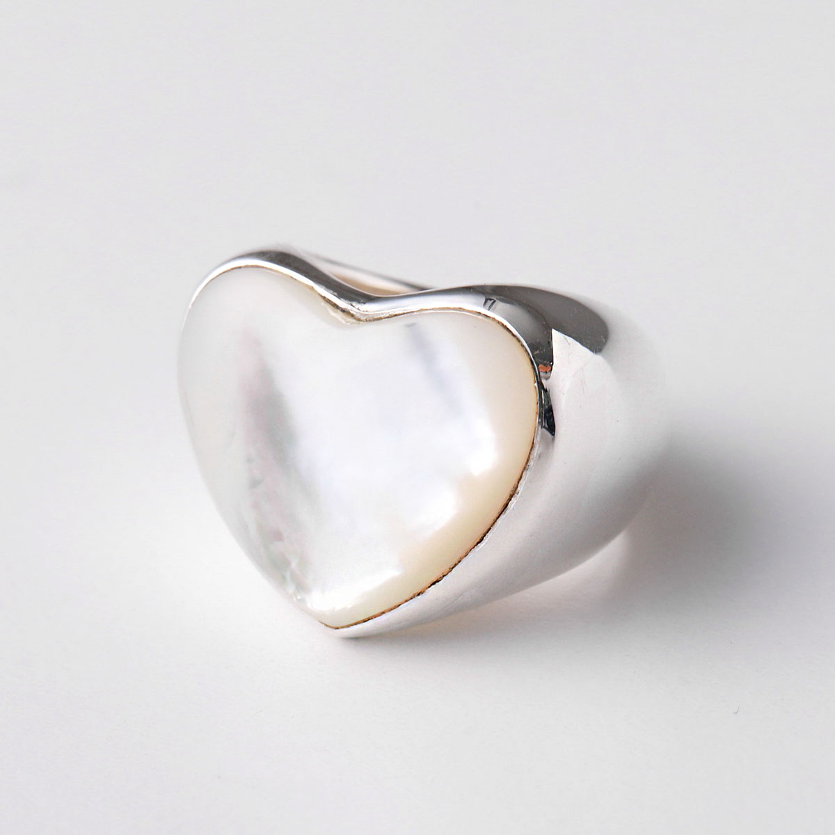 ANNIKA INEZ アニカイネズ リング Bigger Pearl Heart Ring R176-LRG 