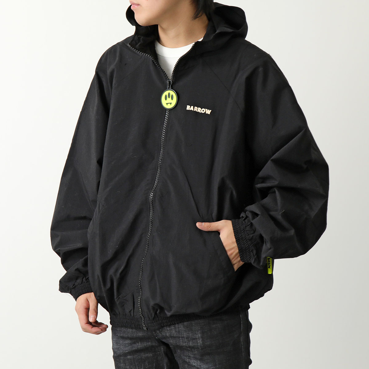 BARROW バロー フーテッドジャケット NYLON JACKET F3BWUAJK009 メンズ フード付き ジップアップ ナイロン ロゴ  110/NERO/BLACK