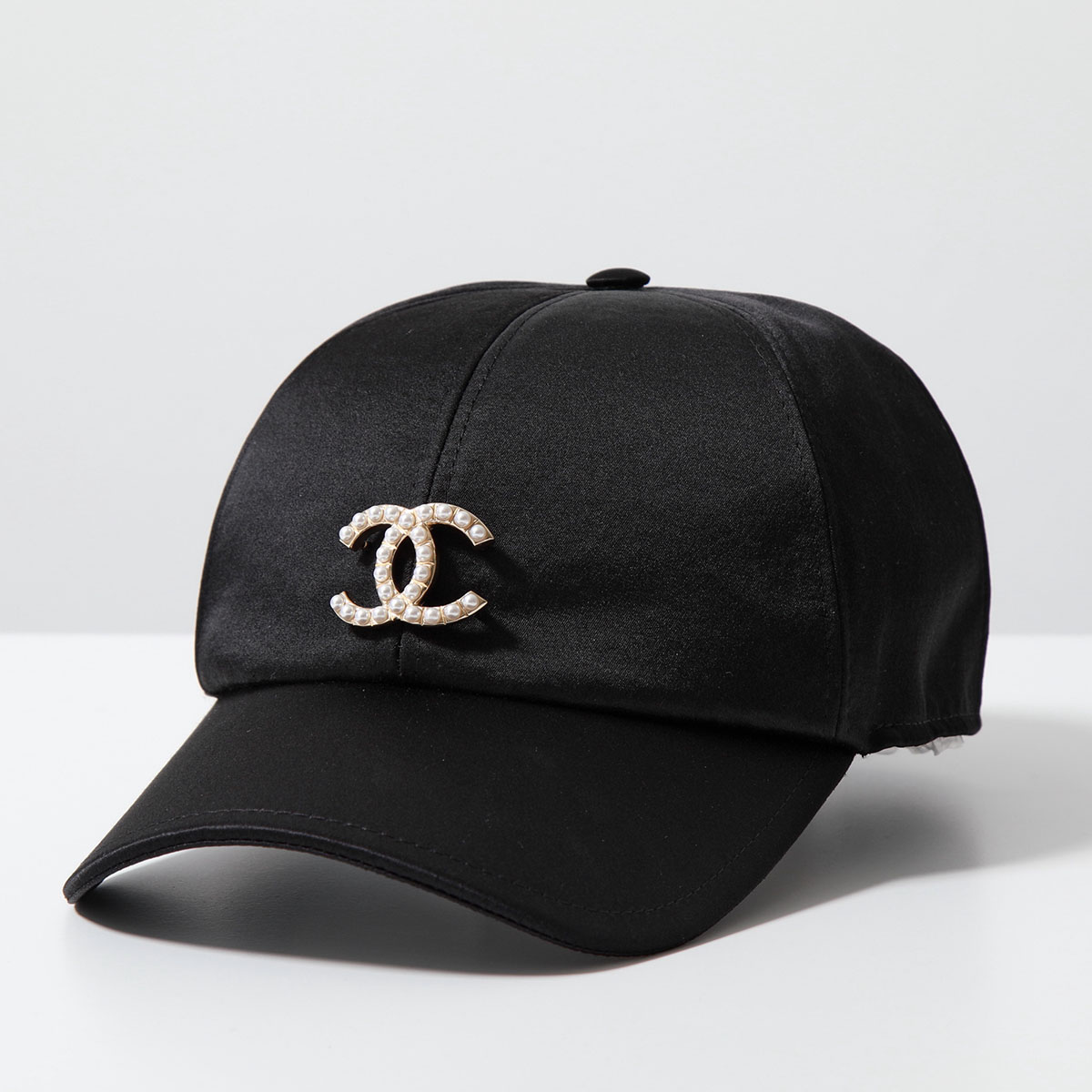 CHANEL シャネル ベースボールキャップ AA9129 B10975 レディース サテン シルク ココマーク CCロゴメタル パール チャーム付き  帽子 94305