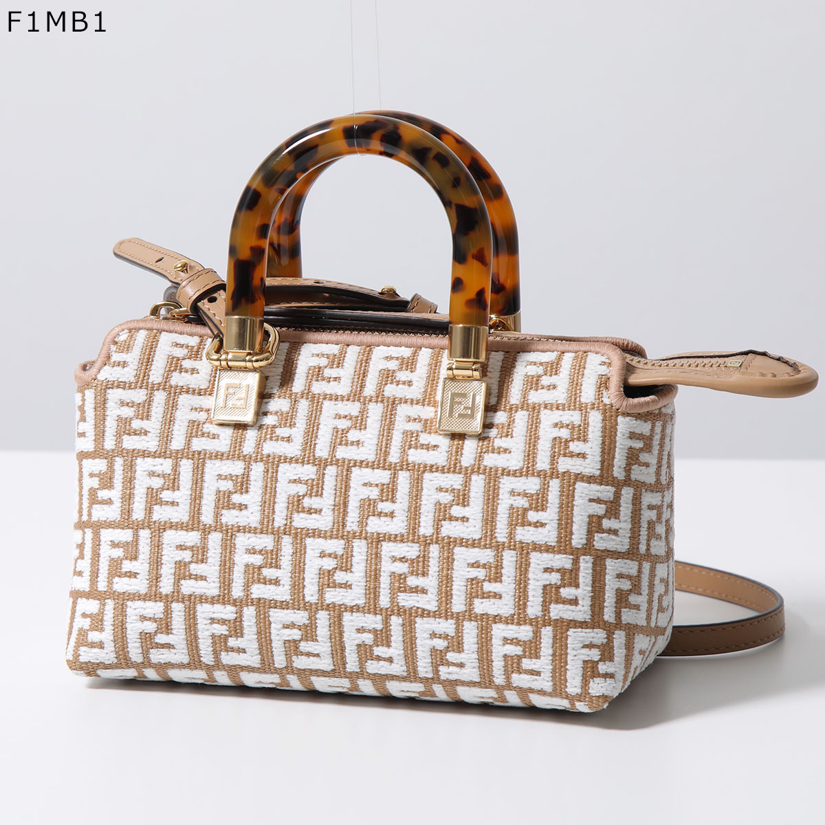 FENDI フェンディ ショルダーバッグ BY THE WAY MINI バイ ザ ウェイ ミニ 8...