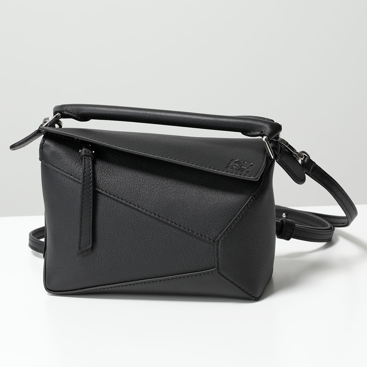 LOEWE ショルダーバッグ PUZZLE EDGE MINI パズル ミニ A510P88X26 ...