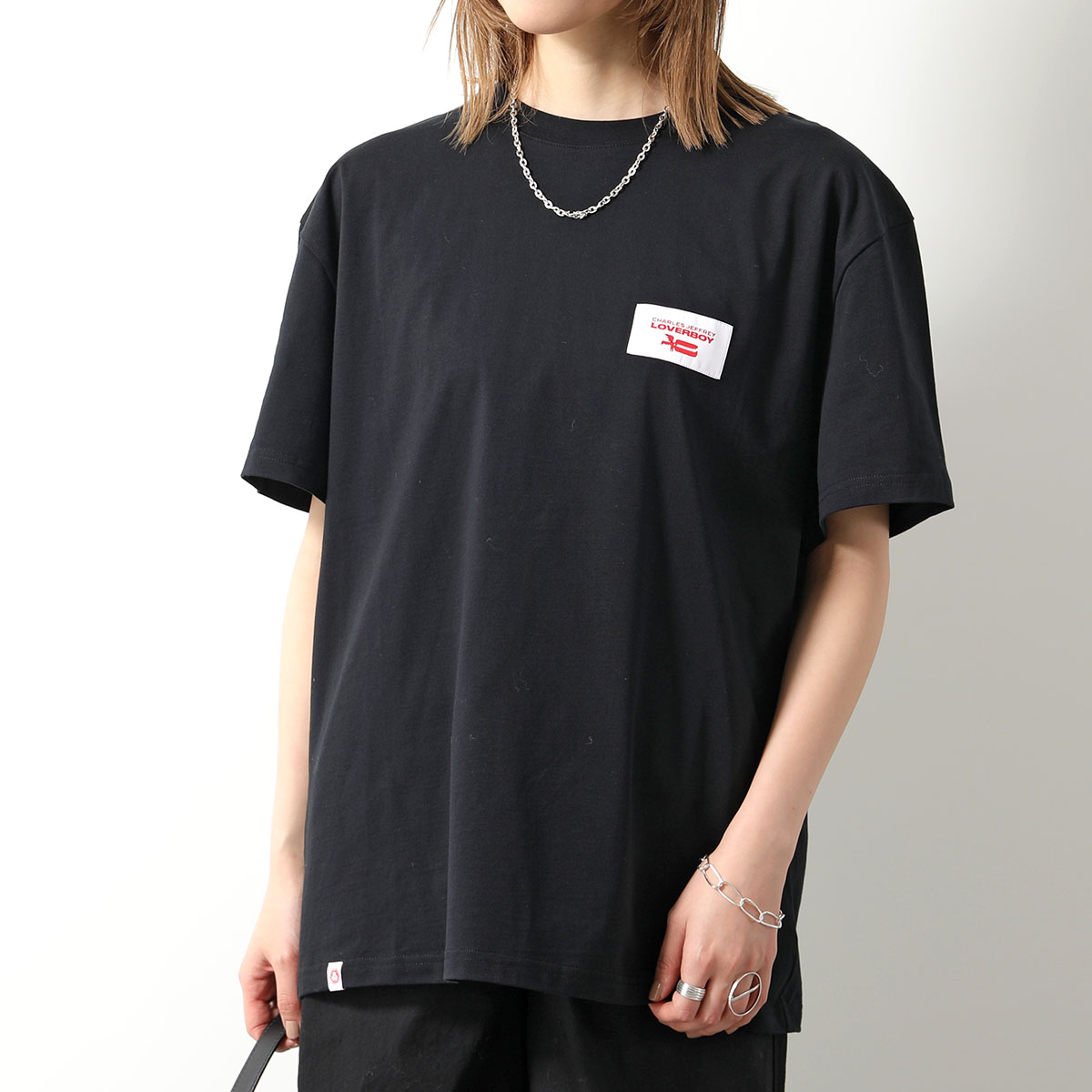 【関税込み】Charles Jeffrey LOVERBOY ブラック ロゴ Tシャツ Charles Jeffrey Loverboy Label Cotton T-shirt | Black | FARFETCH