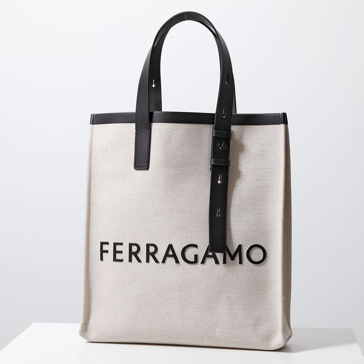 ferragamo バッグ 販売 セール