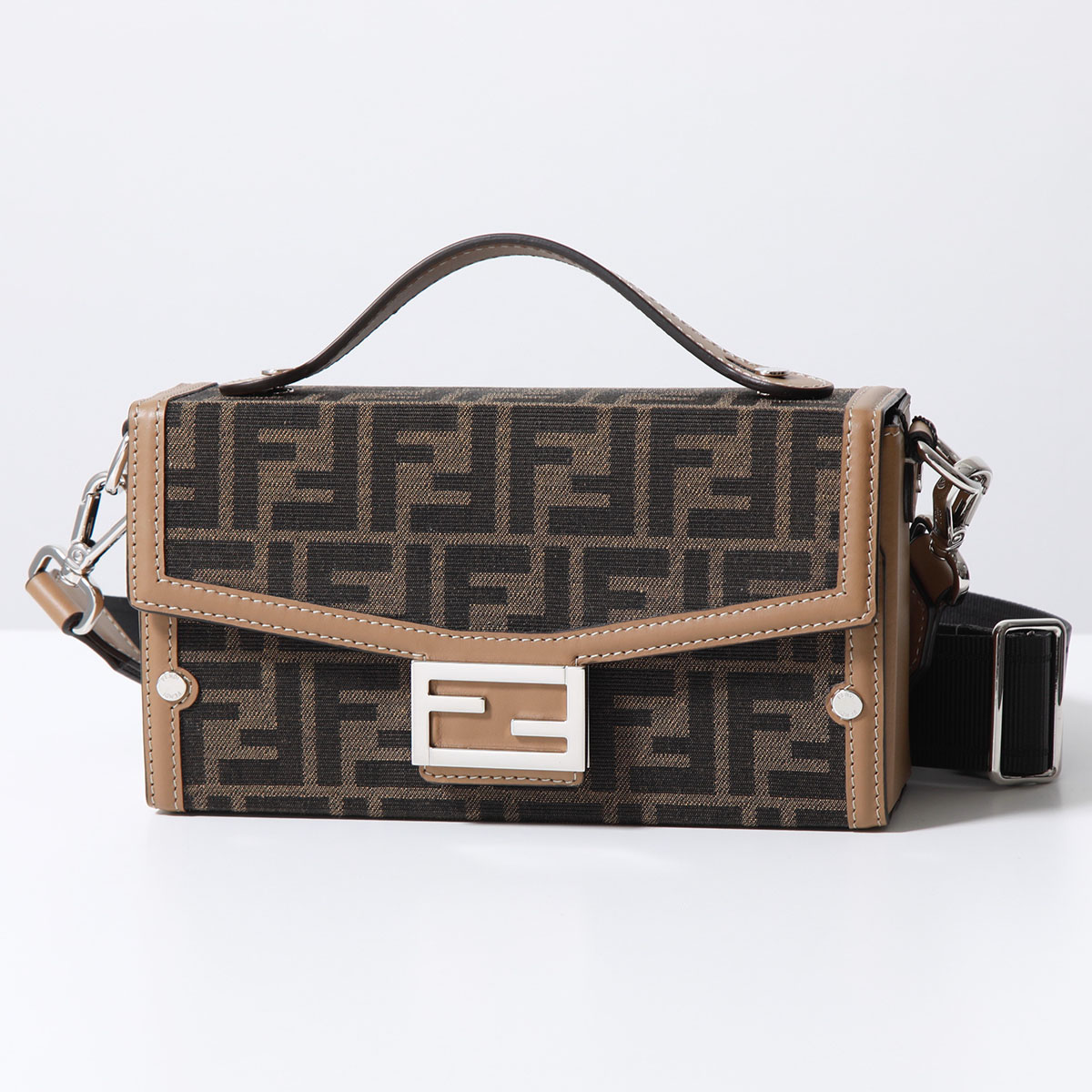 FENDI（フェンディ） ショルダーバッグ BAGUETTE SOFT TRUNK バゲット 
