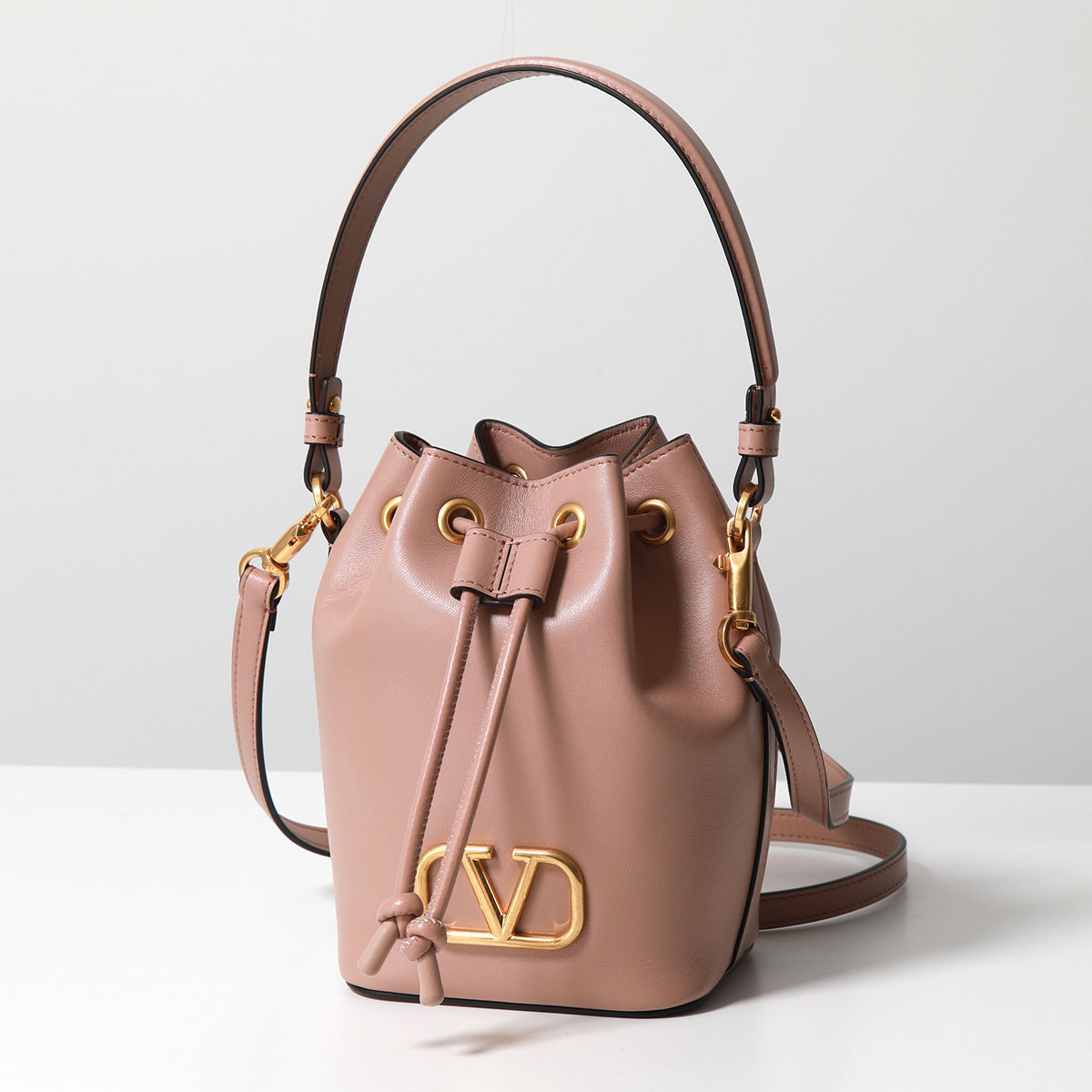 VALENTINO ヴァレンティノ ショルダーバッグ 4W2P0Z44VNL レディース Vロゴ ハ...