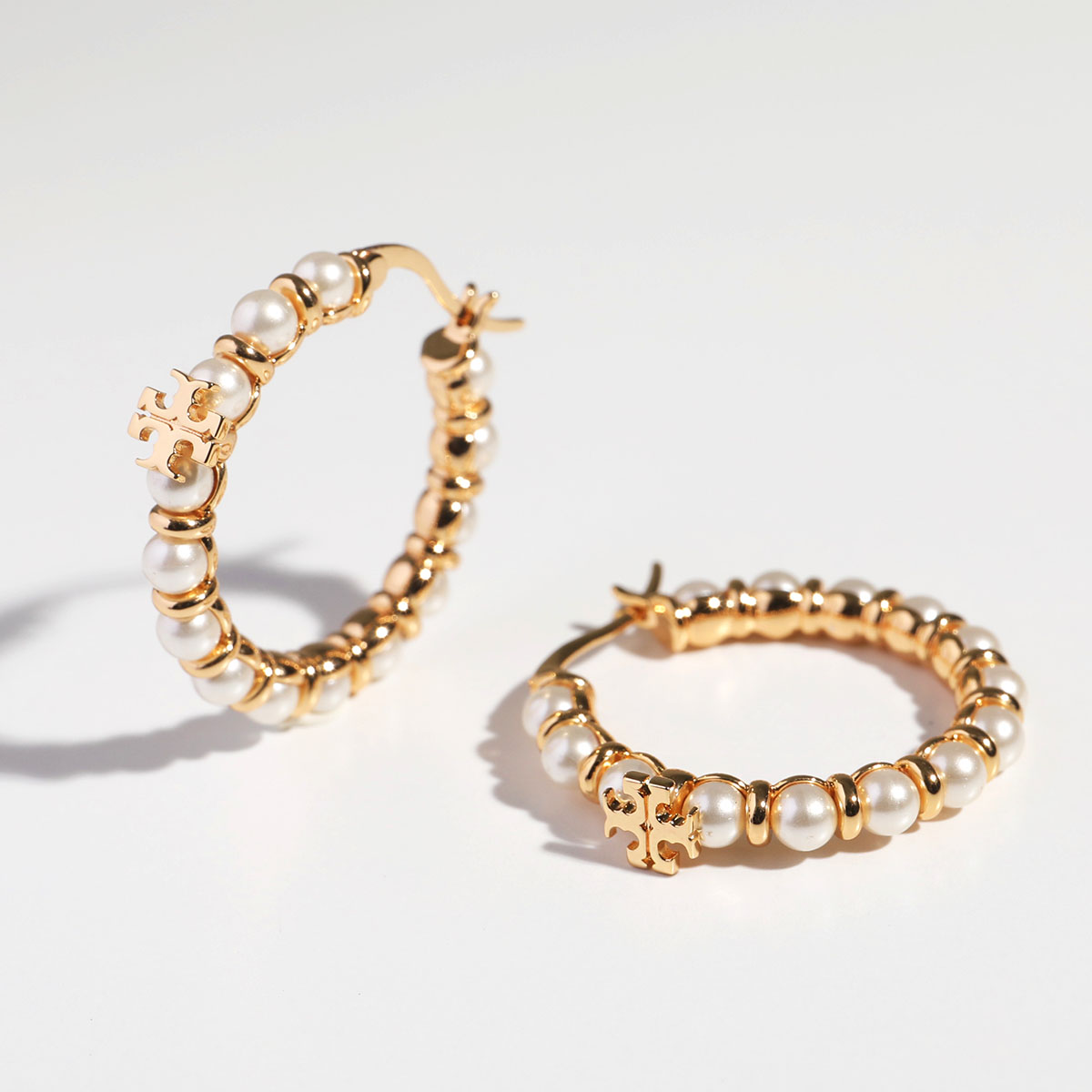 TORY BURCH トリーバーチ フープピアス Kira Pearl Hoop キラ パール 150522 レディース ダブルT アクセサリー 700/TORY-GOLD/CREAM｜s-musee｜02