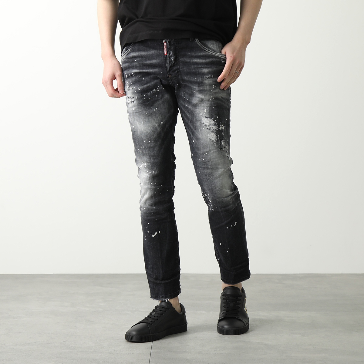 DSQUARED2 ディースクエアード ジーンズ Skater Jean S71LB1373 S30...