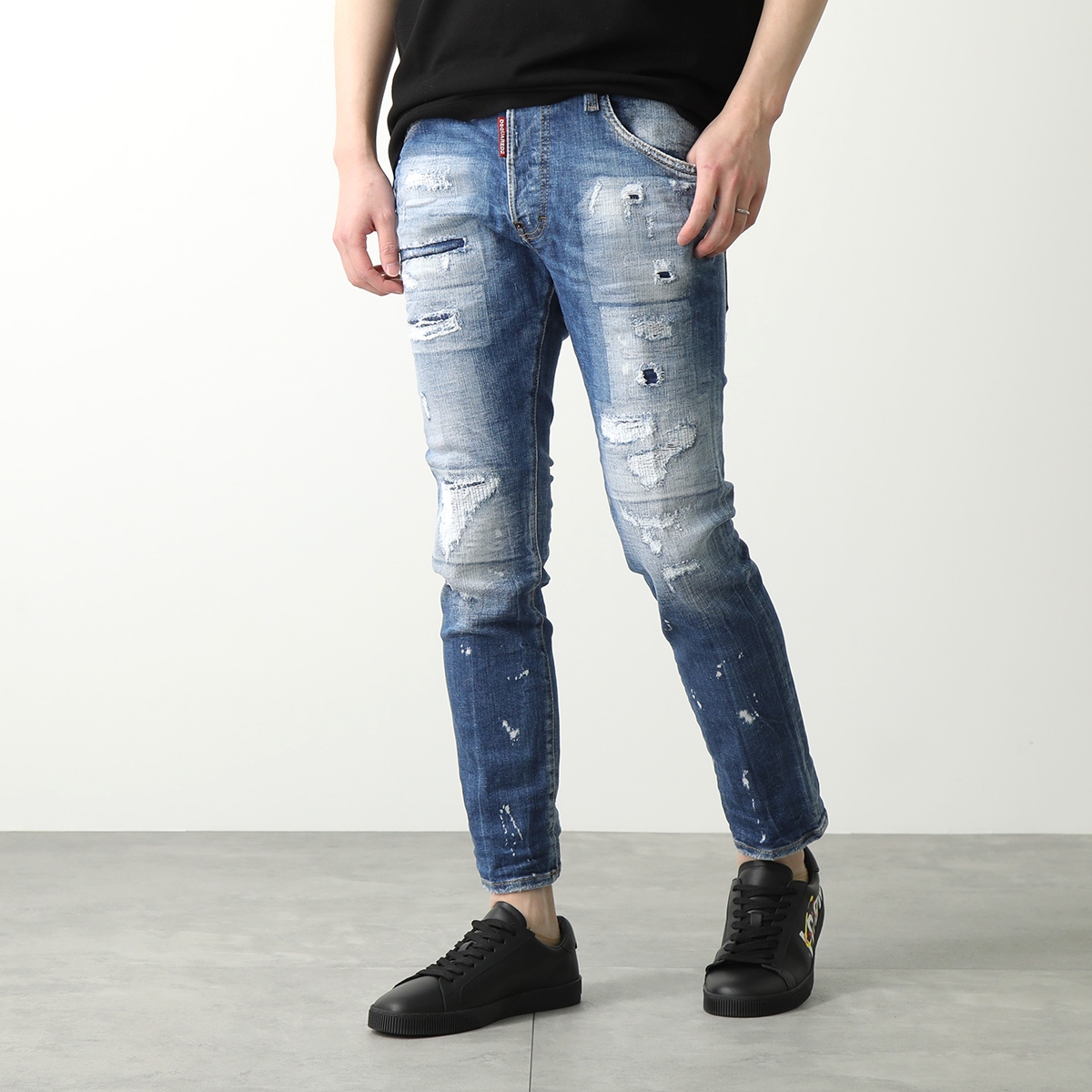 DSQUARED2 ディースクエアード ジーンズ Skater Jean S74LB1439 S30...