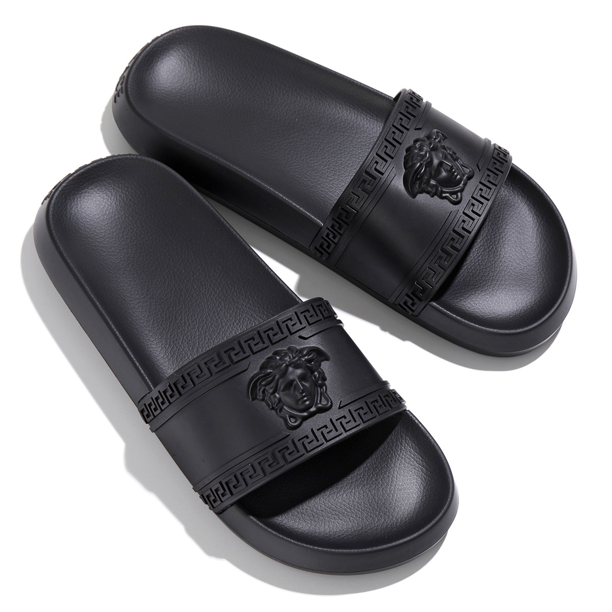 VERSACE ヴェルサーチ サンダル SLIDES GOMMA 1008733 DGO9G メンズ シャワーサンダル スライド メドゥーサ 靴  1B000/NERO