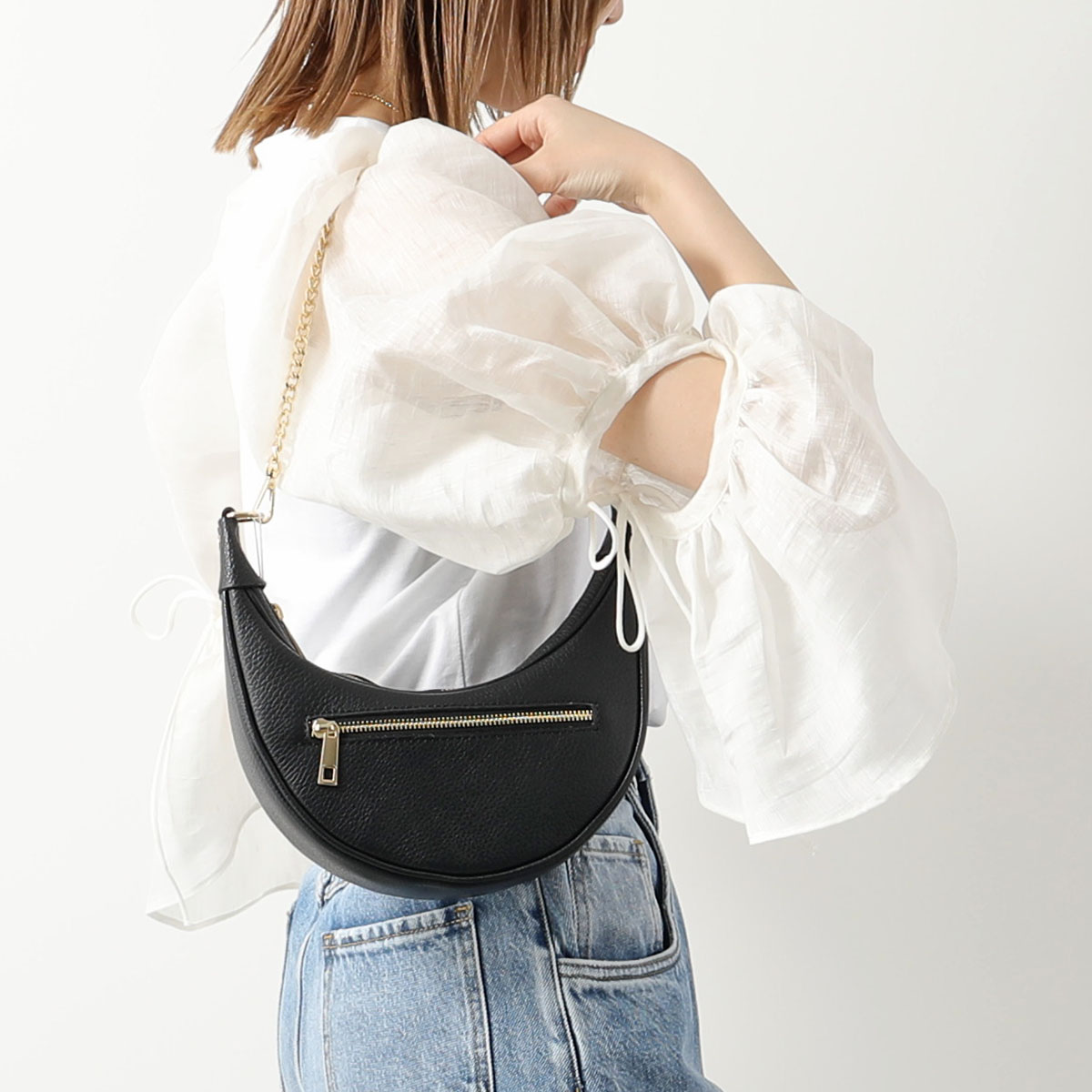 AULENTTI ボディバッグ ショルダーバッグ　ブラック AULENTTI（オウレンティ） ショルダーバッグ バッグ 「AULENTTI」2way