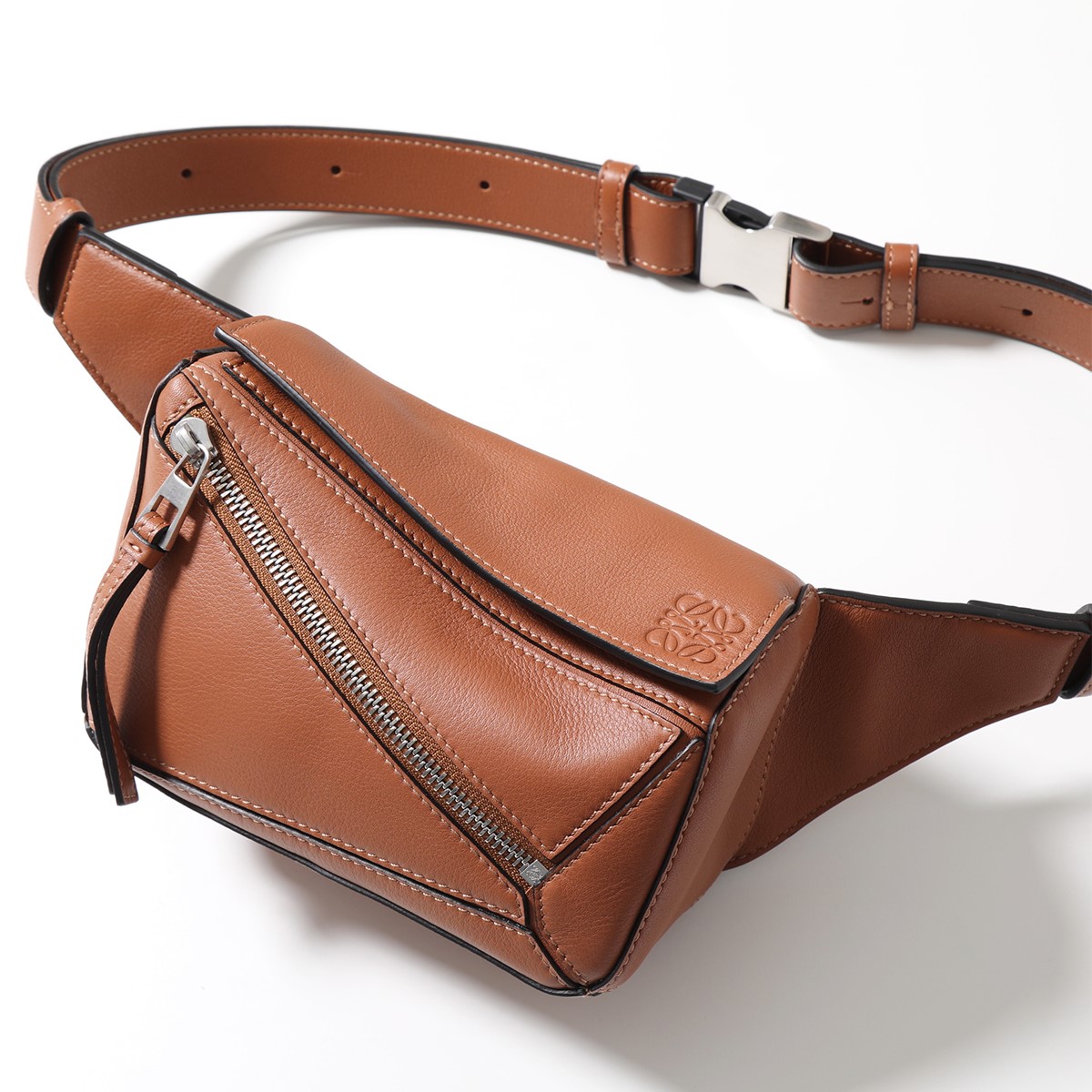 LOEWE（ロエベ） ボディバッグ PUZZLE MINI パズル ミニ B510EB1X03