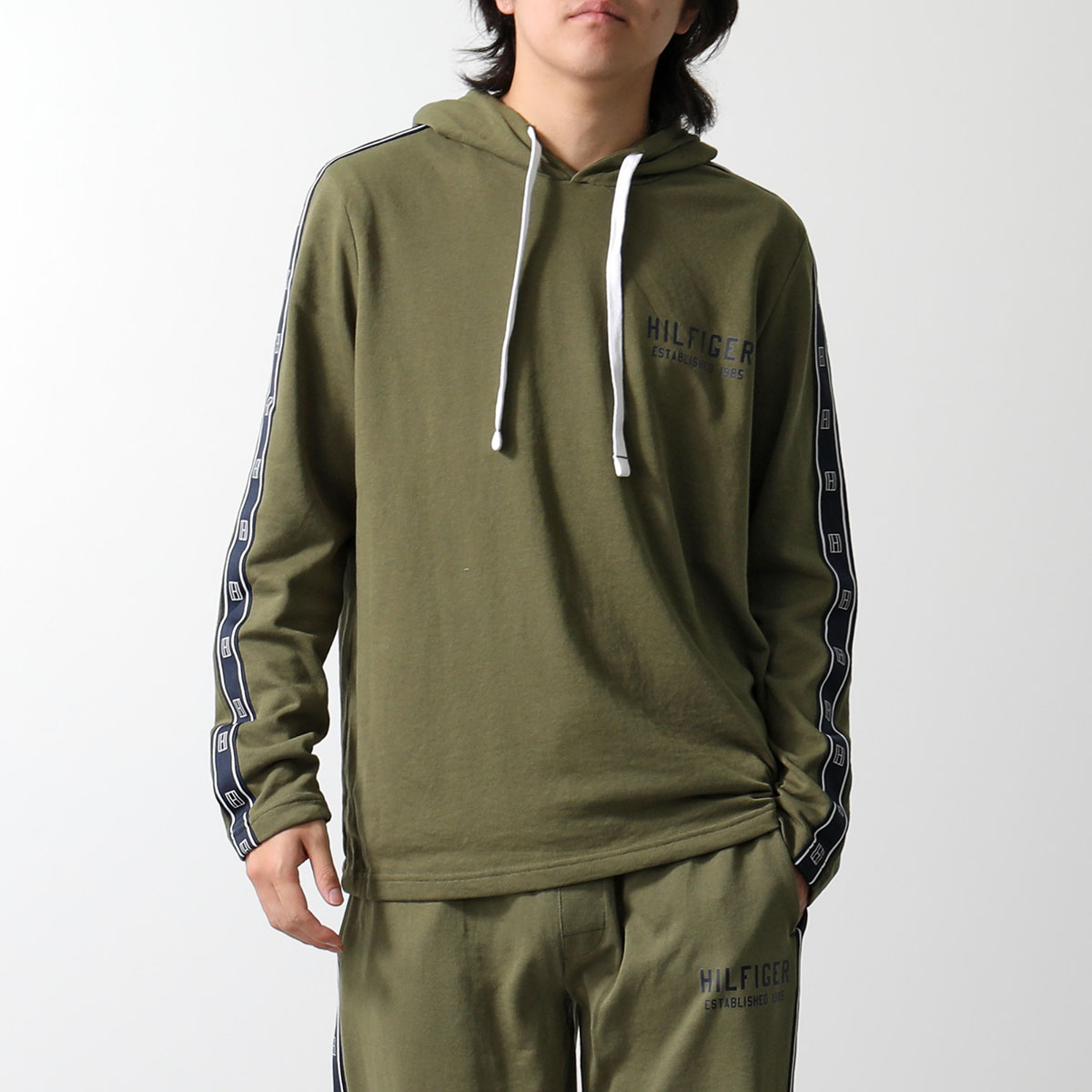 売れ筋商品|||トミー ヒルフィガー パーカー・スウェットシャツ レディース アウター Sweatshirt - dark night navy 楽天市場】スウェットパーカー トミーヒルフィガー TOMMY
