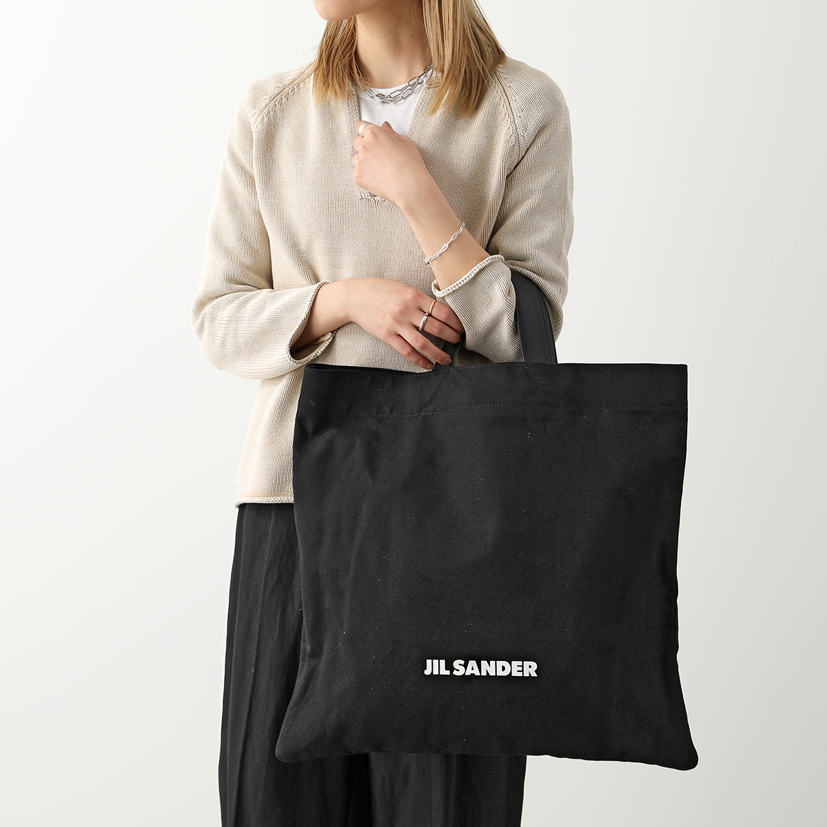 JIL SANDER ジルサンダー トートバッグ BOOK TOTE SQUARE ブック トート スクエア J07WC0008 P4863  レディース キャンバス×レザー ロゴ 鞄 001/BLACK : 360518450 : インポートセレクトmusee - 通販 -  Yahoo!ショッピング