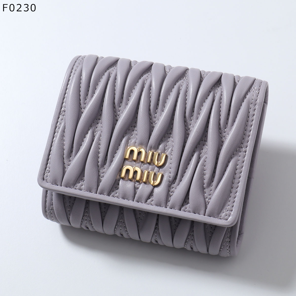 miu miu（ミュウミュウ） 三つ折り財布 MATELASSE マテラッセ 5MH033
