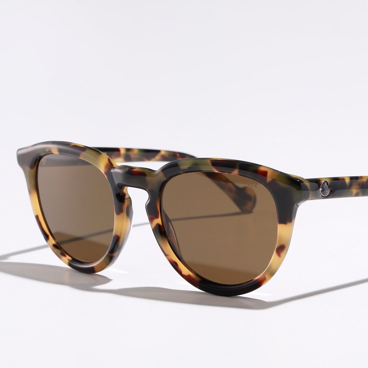 小物もお洒落にこだわる♪【MONCLER】Futuro サングラス moncler-sunglass-2025-summer-1.jpg