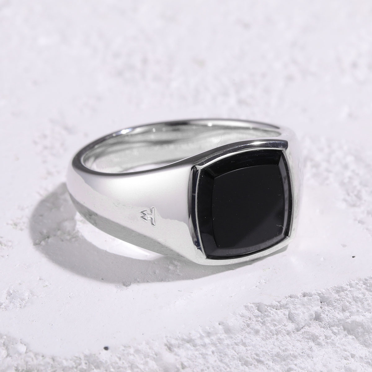 TOM WOOD（トムウッド） リング メンズ Kay Ring Polished Onyx 101276