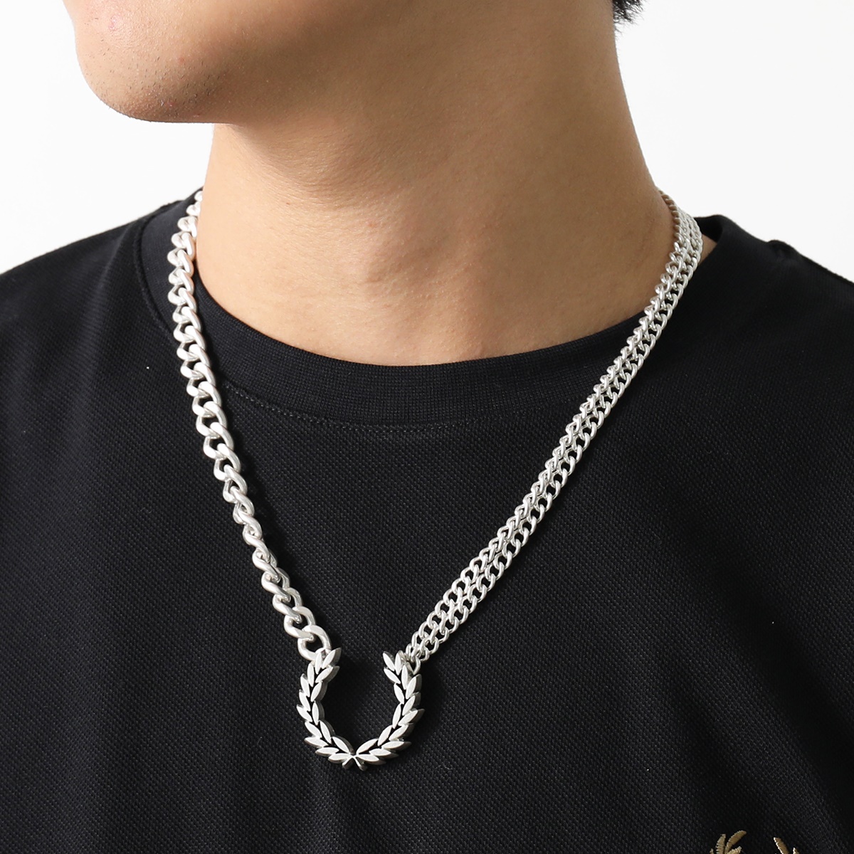 FRED PERRY（フレッドペリー） ネックレス DBL CHAIN LAUREL WRTH
