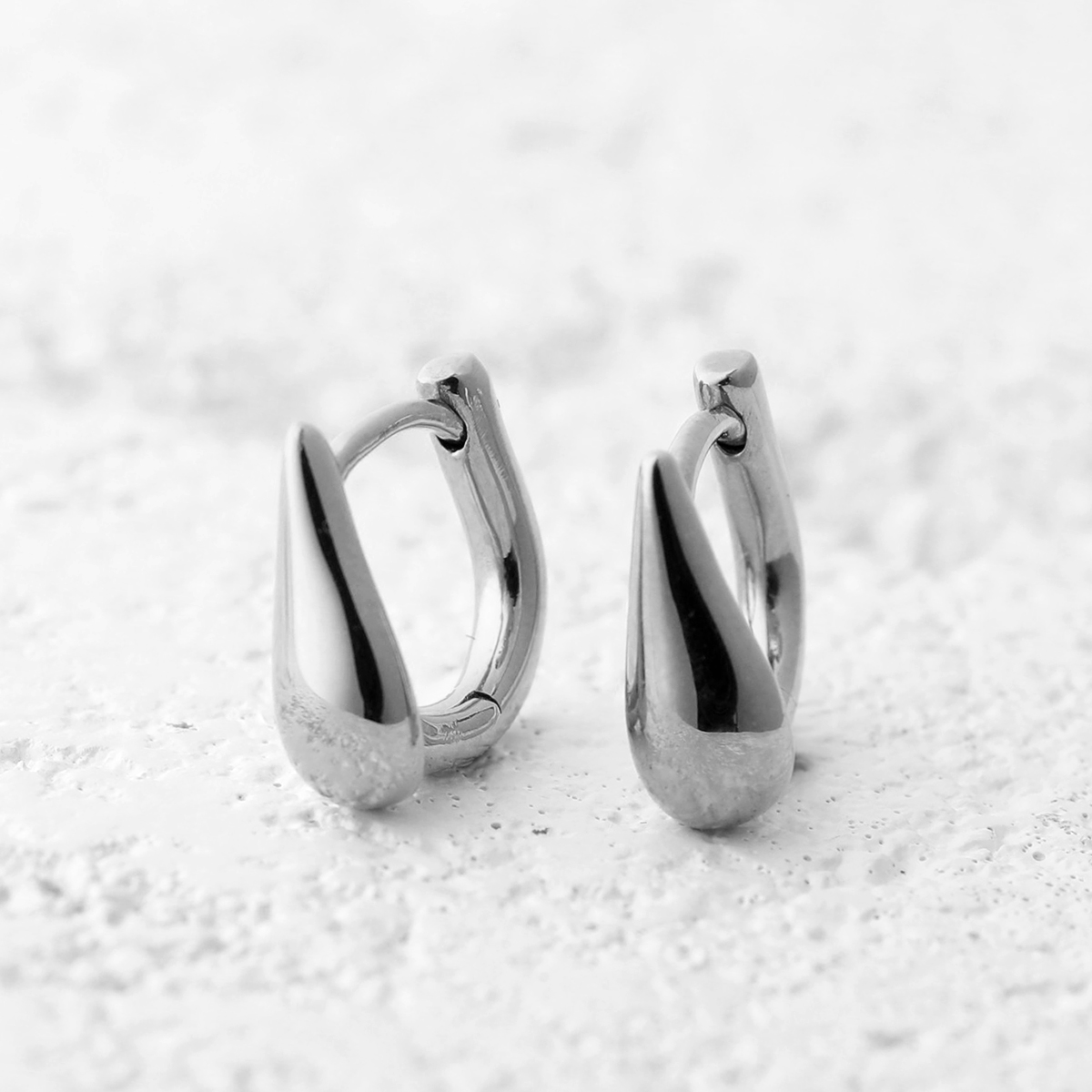 MARIA BLACK Polo Huggie Pierced Earring - SILVE
