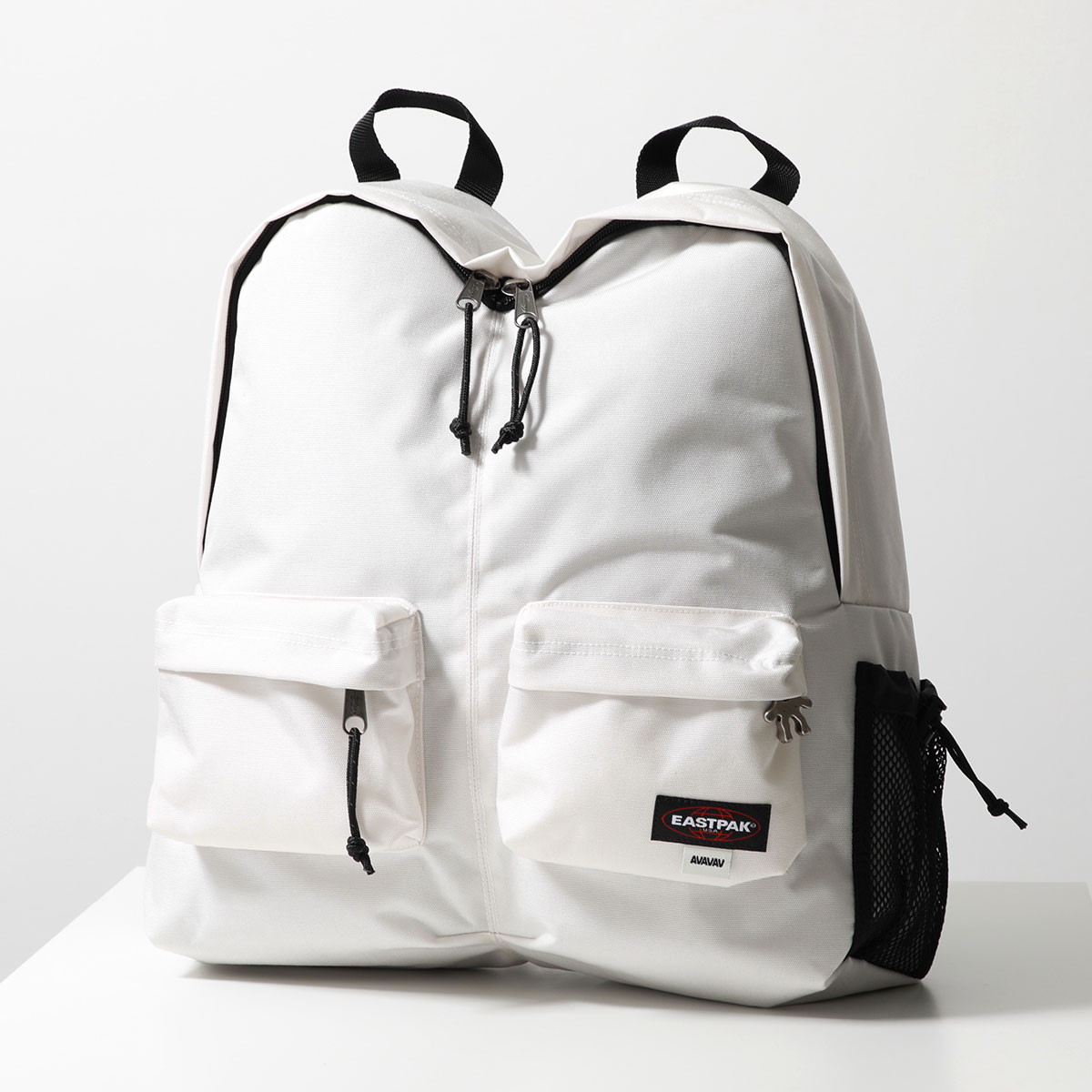 EASTPAK リュック✨バックパック✨ホワイトベージュ Backpack Eastpak Icon Pak'R - Backpacks - Bags - Gear