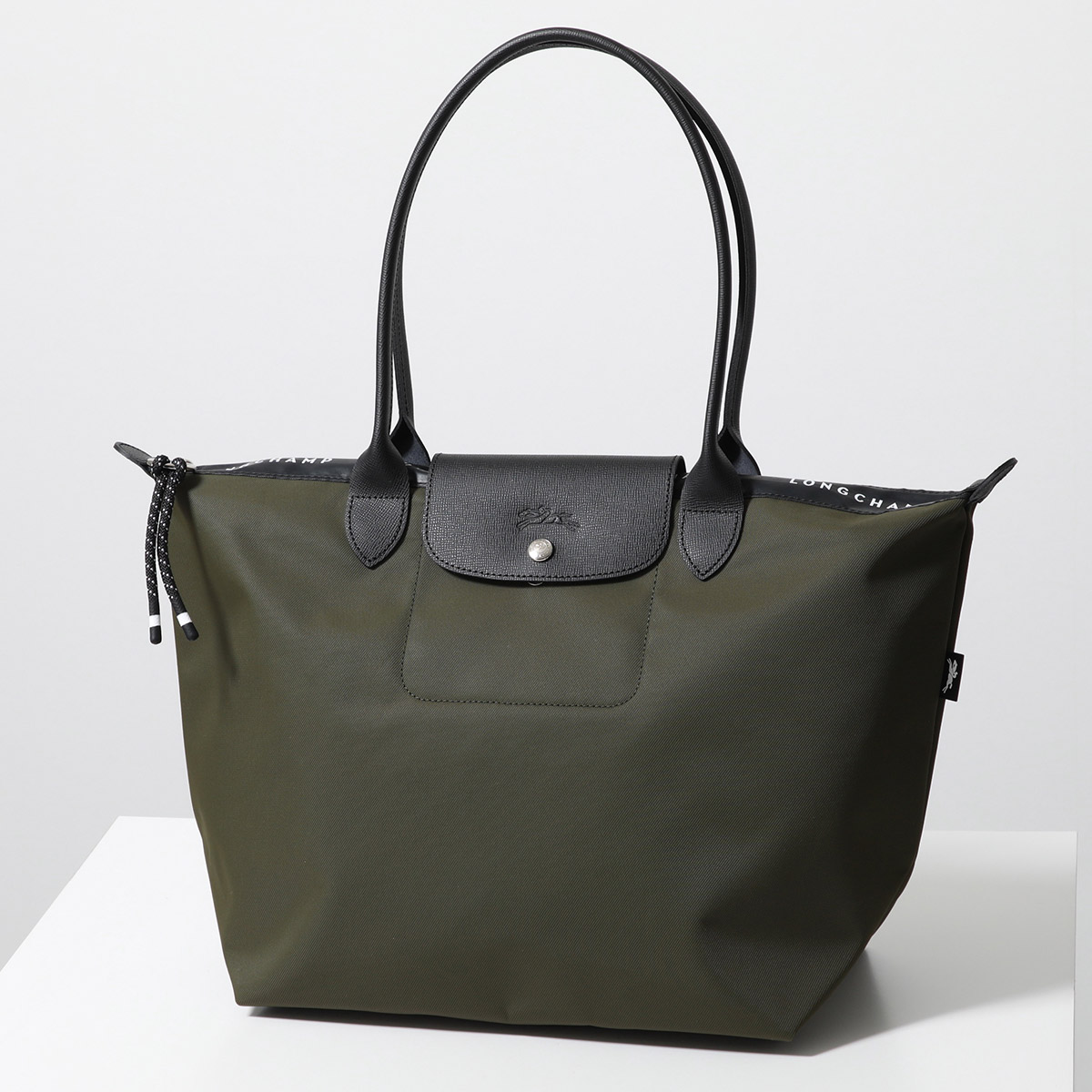 ロンシャン　黒のナイロン製トートバッグ LONGCHAMP ロンシャン トートバッグ ル プリアージュ シティ L