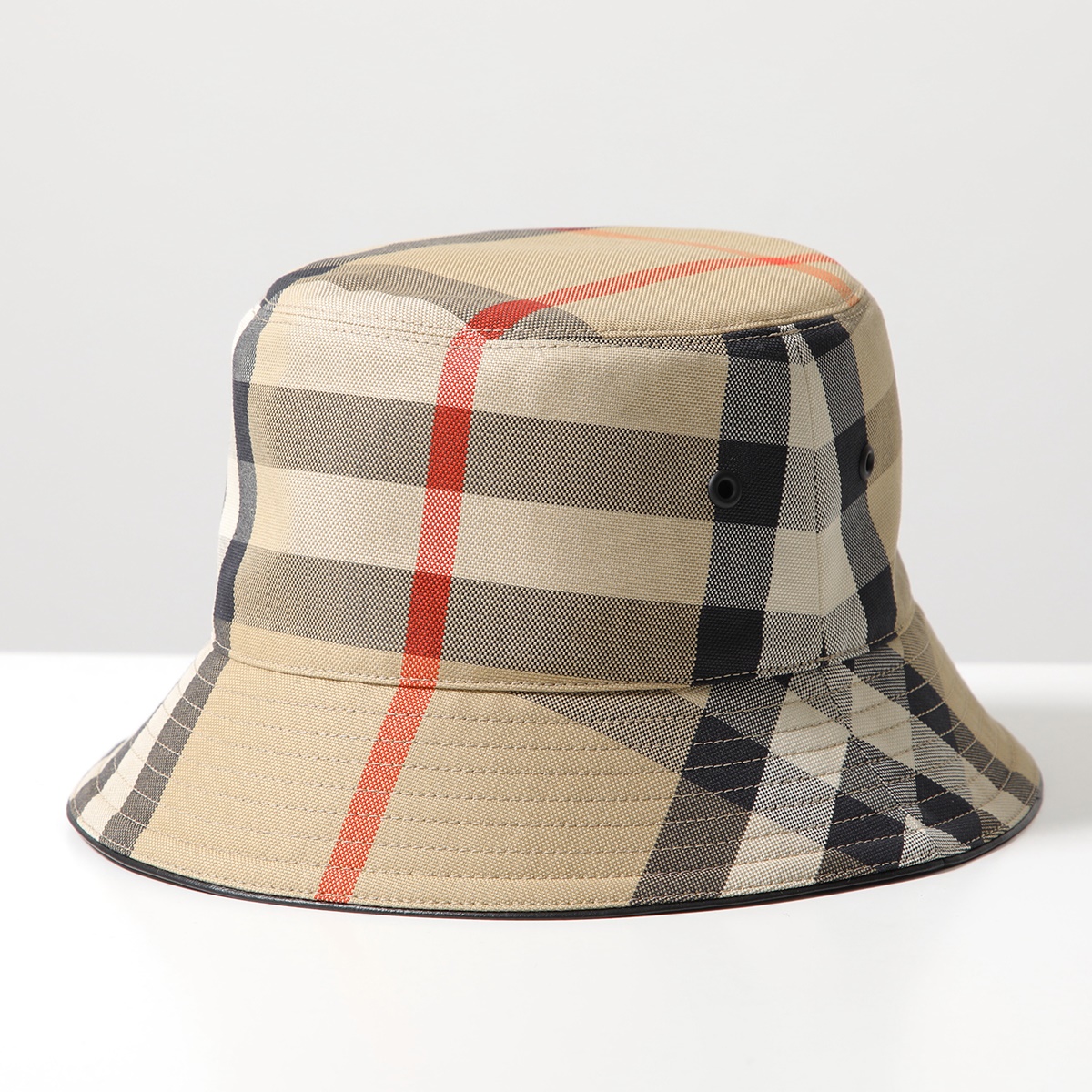 A18077 美品 現行 バーバリー メガチェック バケットハット M BURBERRY（バーバリー） バケットハット MH BUCKET 3C CHECK 8050065