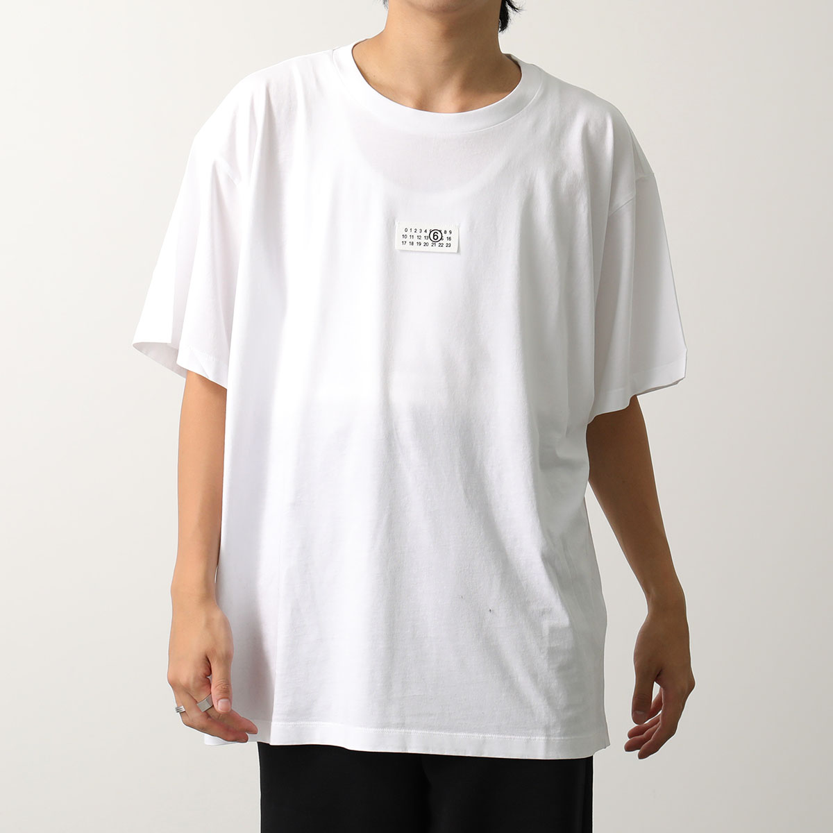 MM6 エムエムシックス メゾンマルジェラ Tシャツ SH0GC0032 S24312 メンズ 半袖 カットソー ナンバリング ロゴT クルーネック  カラー2色