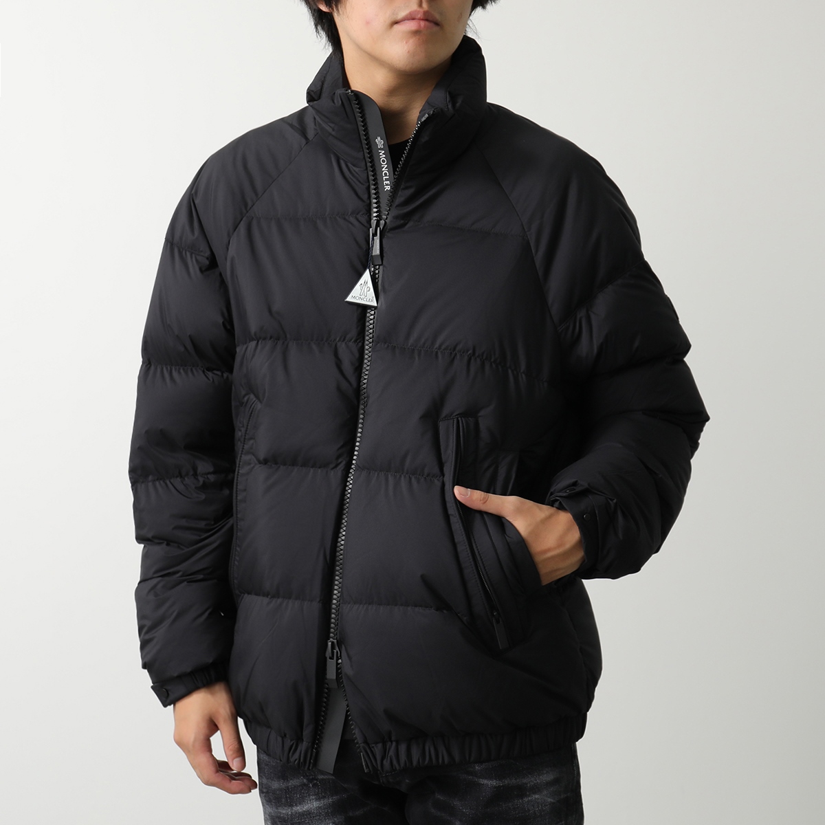 MONCLER Matt Black モンクレール マットブラック ダウンジャケット JOUGLAR 1A00082 596K7 メンズ 撥水  ナイロン スタンドカラー 999 : 360828014 : インポートセレクトmusee - 通販 - Yahoo!ショッピング