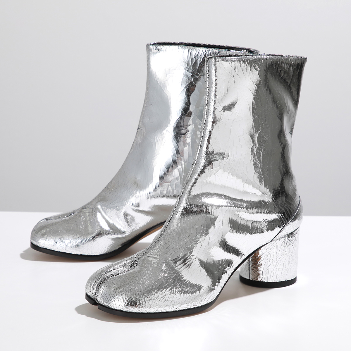 MAISON MARGIELA メゾンマルジェラ 22 ショートブーツ Tabi タビ S58WU0246 P5016 レディース ブロークンミラー  6cmヒール 足袋 靴 カラー2色