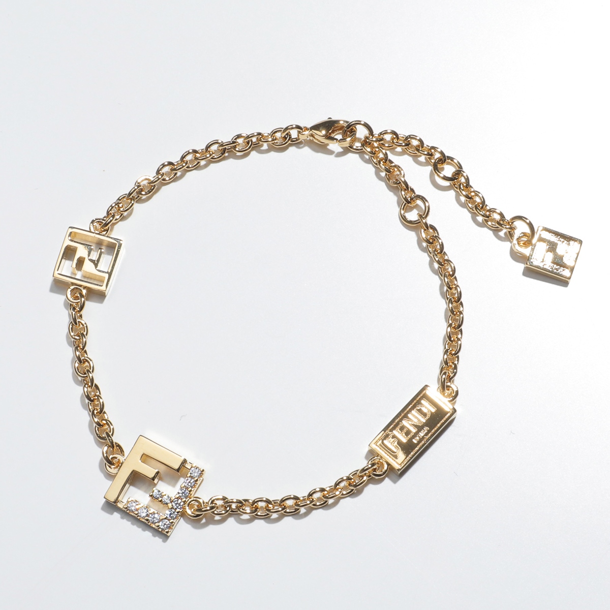 FENDI フェンディ ブレスレット FOREVER フォーエバー 8AK321 A44G レディース ロゴ クリスタル FFロゴ アクセサリー  F089U/SOFT-GOLD+CRYSTAL : 360905622 : インポートセレクトmusee - 通販 - Yahoo!ショッピング