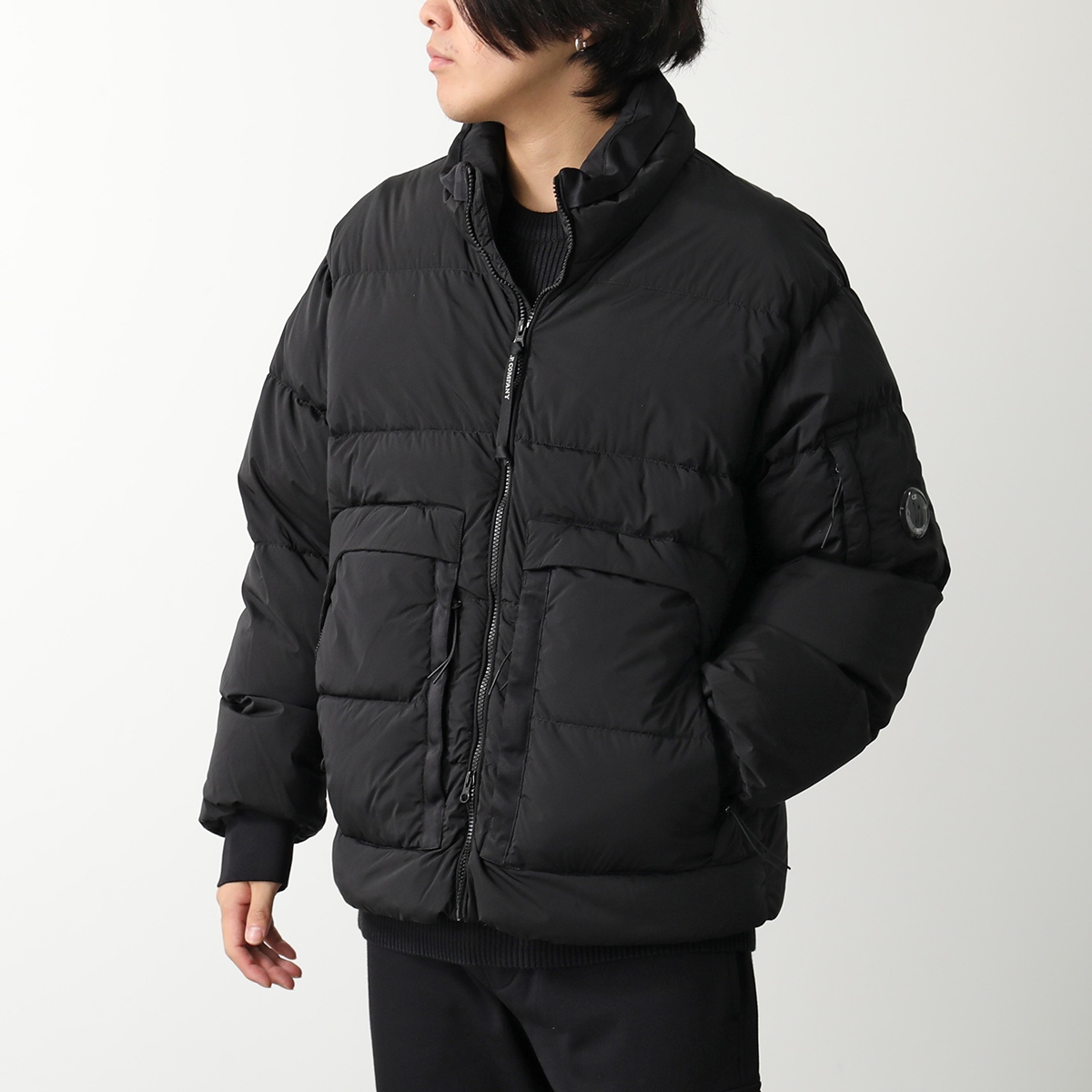 C.P.COMPANY シーピーカンパニー ダウンジャケット Nycra-R Short Down Jacket 17CMOW172A 005864G  メンズ ブルゾン スタンドカラー ロゴ 999 BLACK