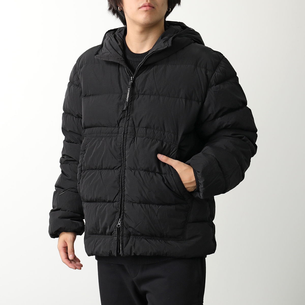 C.P.COMPANY シーピーカンパニー ダウンジャケット Chrome-R Goggle Down Jacket 17CMOW079A  005904G メンズ ブルゾン フード付 ロゴ 999 BLACK