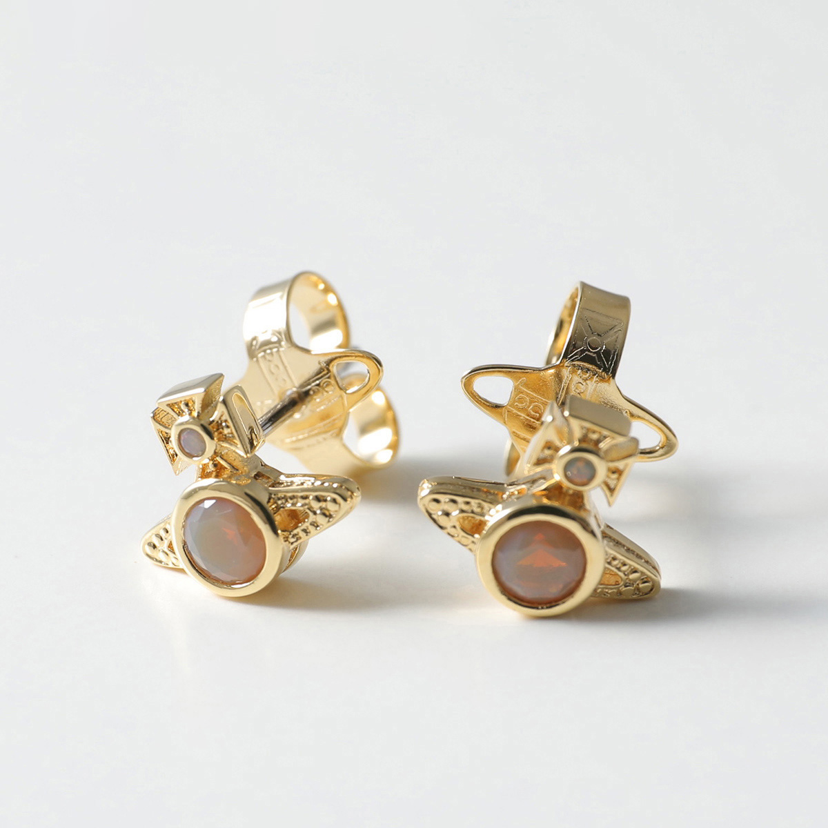 【新品未使用】LONDON ORB ピアス Vivienne Westwood（ヴィヴィアンウエストウッド） ピアス LONDON ORB