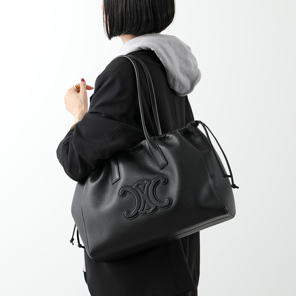 CELINE セリーヌ トートバッグ Cabas Drawstring カバ ドローストリング 199973ENY.38NO レディース トリオンフ  レザー ロゴ 鞄 Black : 361005260 : インポートセレクトmusee - 通販 - Yahoo!ショッピング