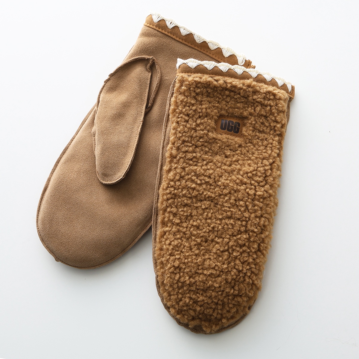 UGG(アグ) グローブ UGGFLUFF SCALLOPED MITTEN フラッフ スカラップ UGG(アグ) グローブ UGGFLUFF SCALLOPED MITTEN フラッフ スカラップ