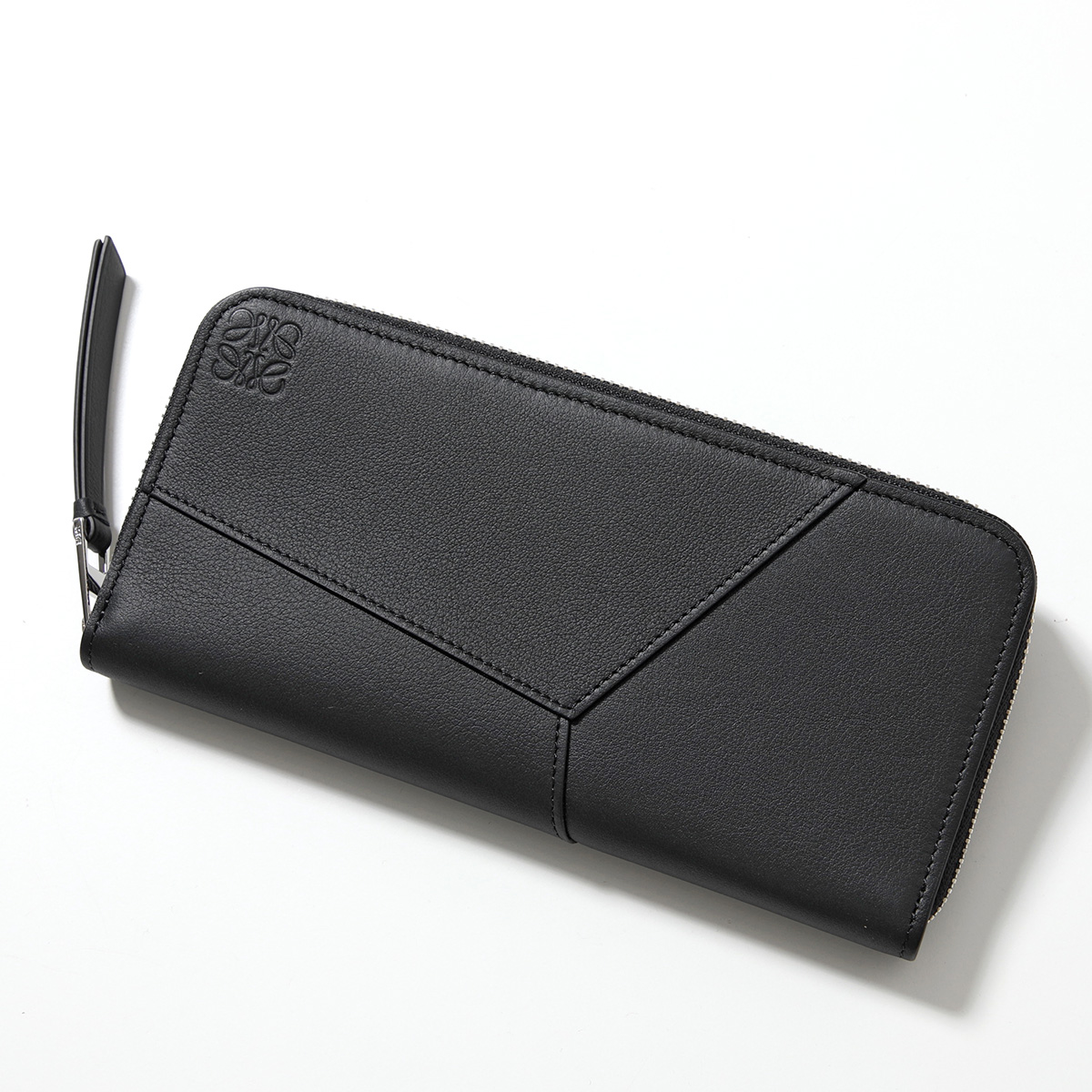 LOEWE ロエベ 長財布 ラウンドファスナー アナグラム 型押しロゴ