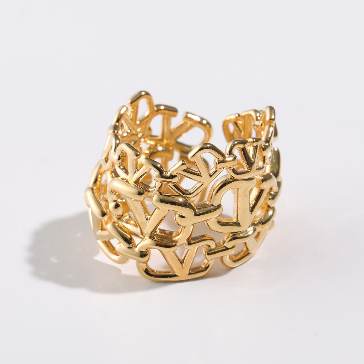 VALENTINO ヴァレンティノ　指輪　ゴールド　リング　ゴリラ　エイプ VALENTINO ヴァレンティノ 指輪 ゴールド リング ゴリラ エイプ