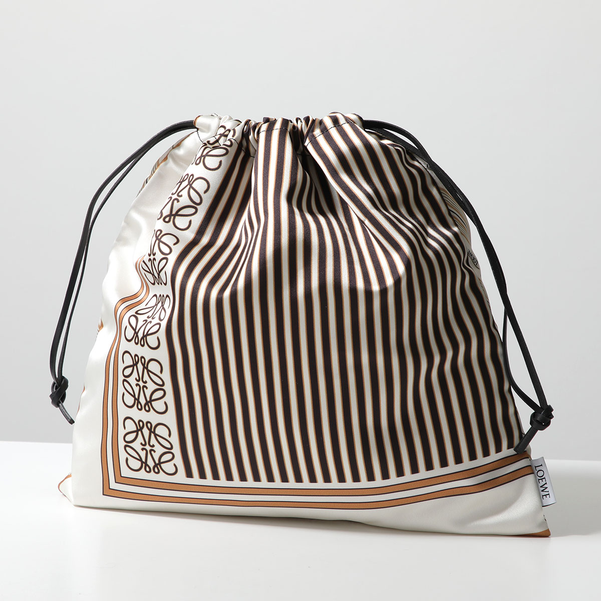 LOEWE】数量限定！ ドローストリングポーチ Drawstring Pouch
