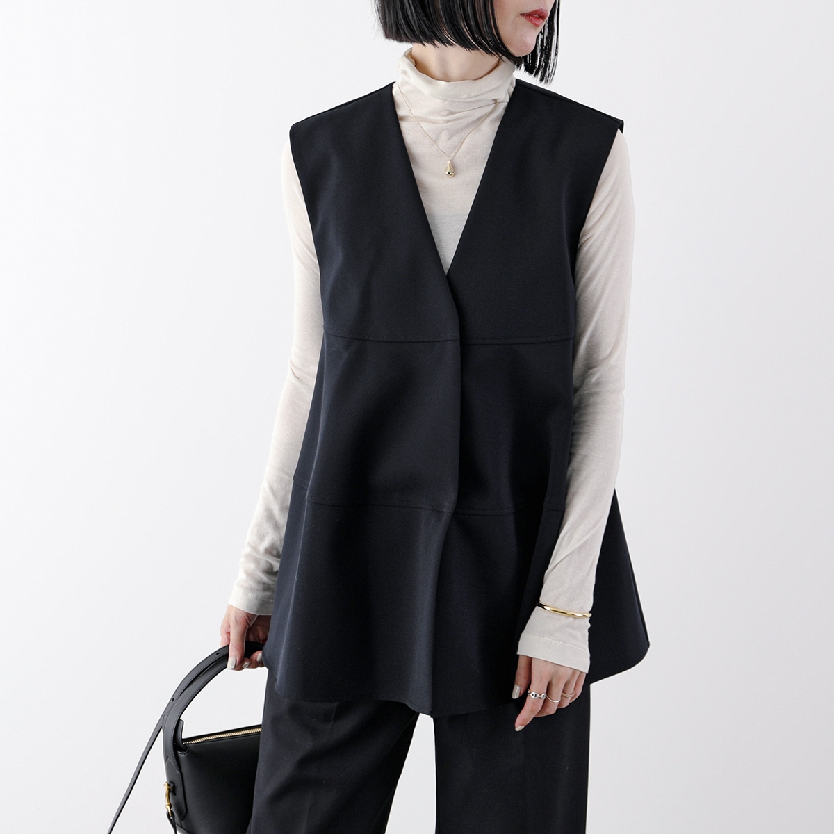 anana（アナナ） ベスト a66-004 レディース ペプラム ボンディング