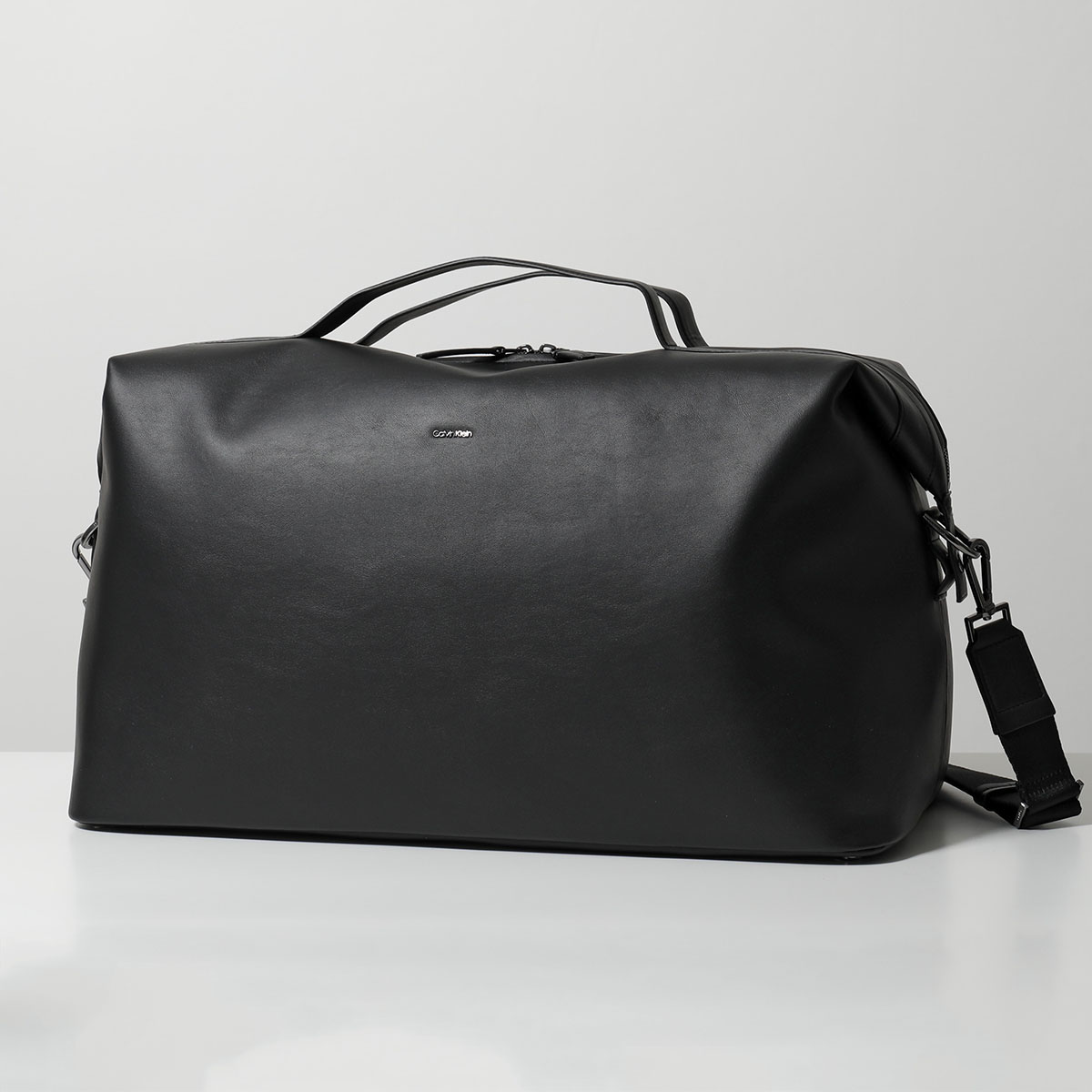 CKモノグラム✨カルバンクライン　ボストンバッグ　PVCレザー 旅行 大容量 Calvin Klein（カルバン・クライン） ボストンバッグ CK REFINED