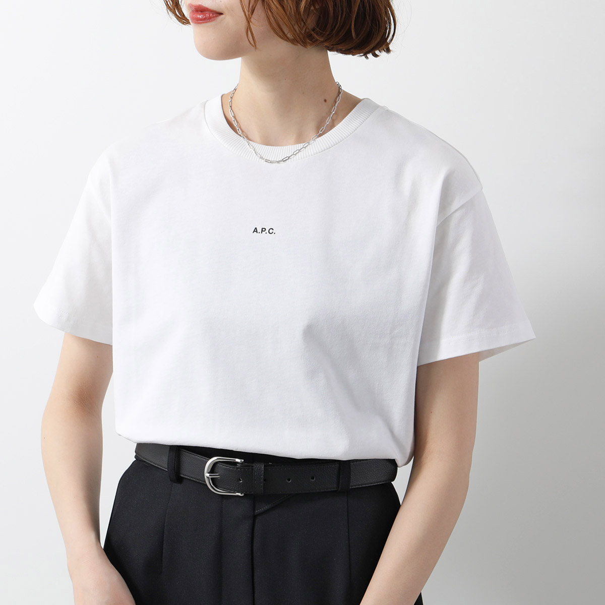 APC A.P.C. アーペーセー Tシャツ COHBW F26387 レディース 半袖 カットソー コットン クルーネック ちびロゴT ショート丈 カラー2色の画像