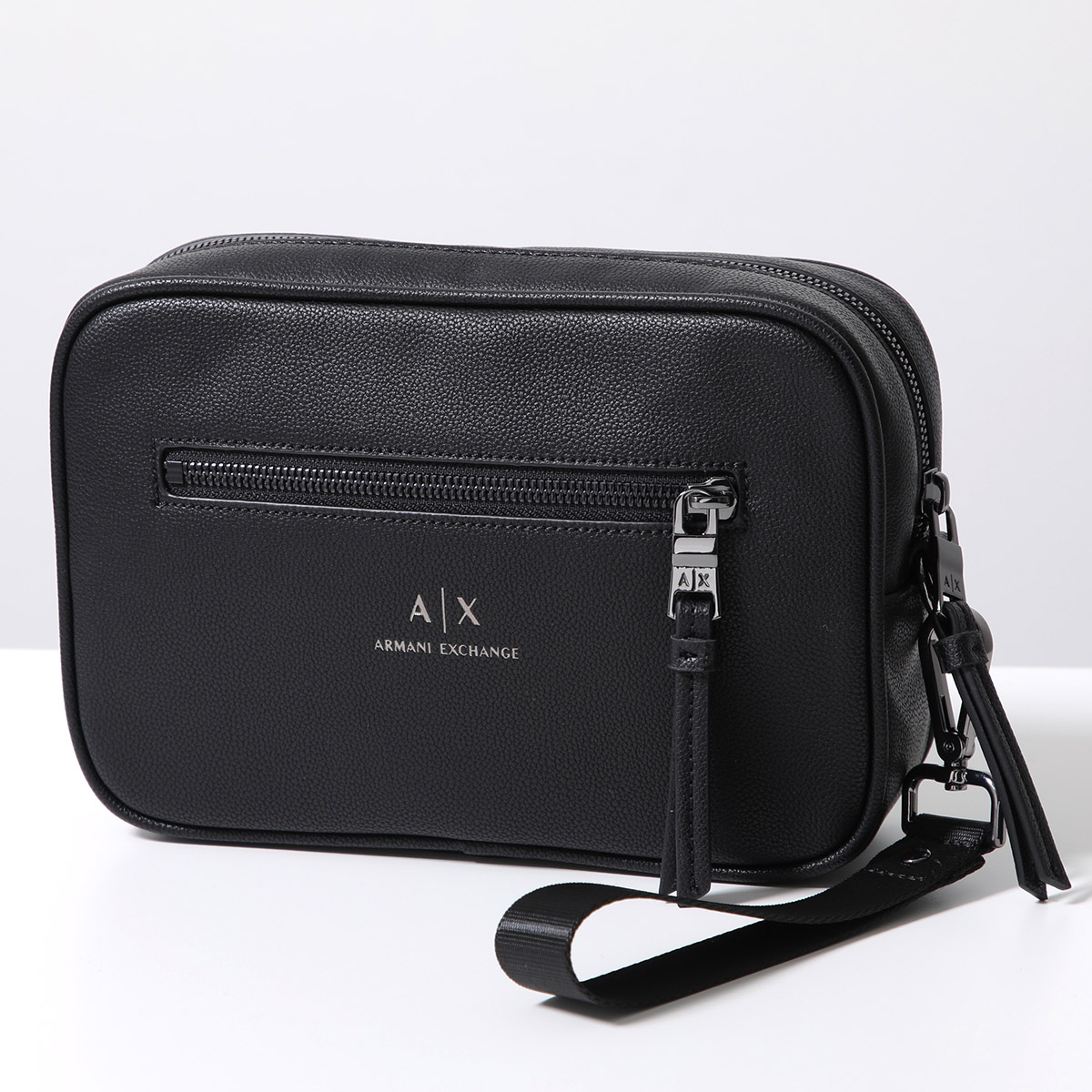 アルマーニ　エクスチェンジ　トラベルポーチ　クラッチバッグ ARMANI EXCHANGE A/X アルマーニ エクスチェンジ クラッチバッグ