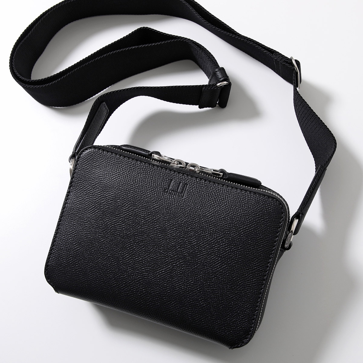 dunhill ダンヒル ショルダーバッグ レザー 本革 ブラック 黒 シボ革 dunhill Dunhill ダンヒル ショルダーバッグ CADOGAN CROSSBODY