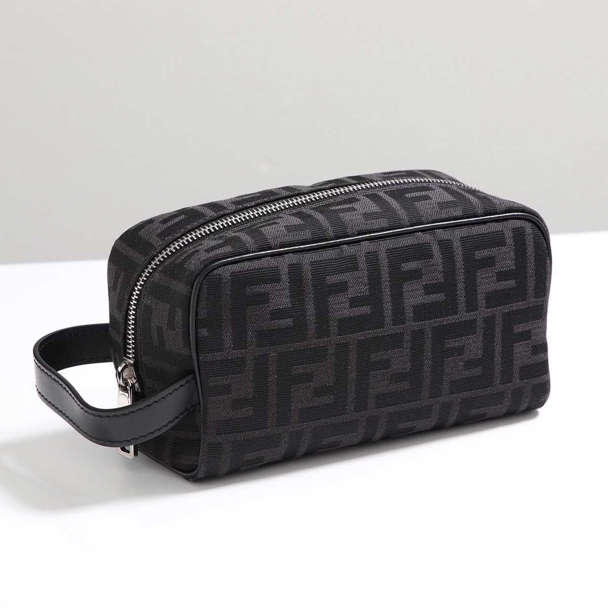 FENDIフェンディビンテージセカンドバック FENDI（セカンドバッグ/クラッチバッグ）のフリマアイテム一覧