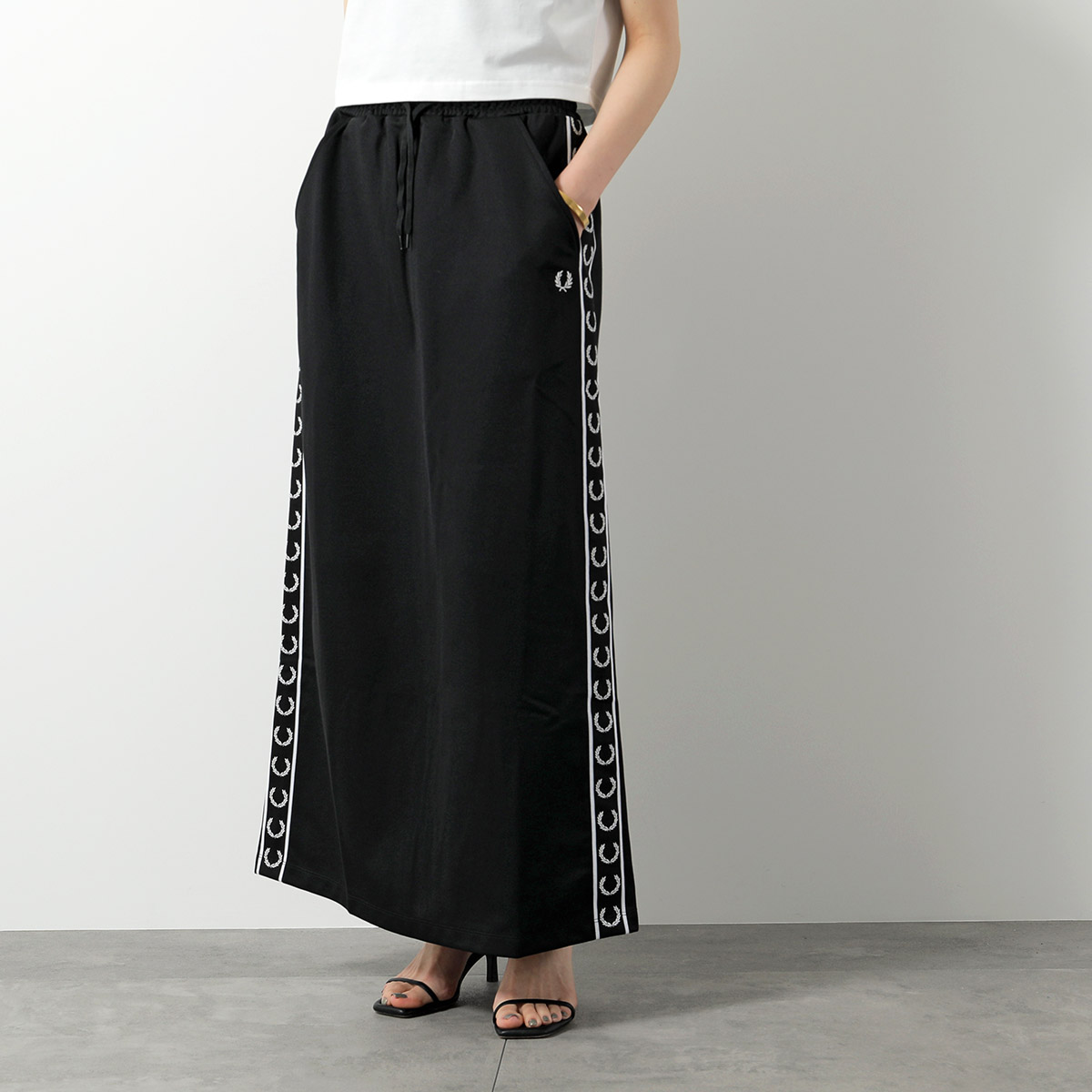 FRED PERRY（フレッドペリー） スカート TAPED TRACK SKIRT E9103
