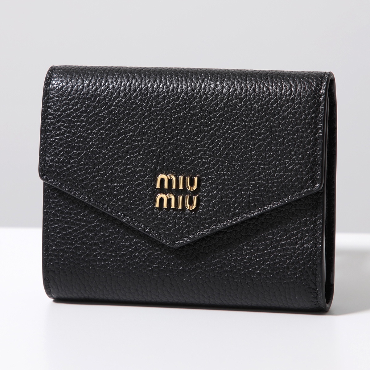 miu miumiu ミュウミュウ 二つ折り財布 MATELASSE マテラッセ