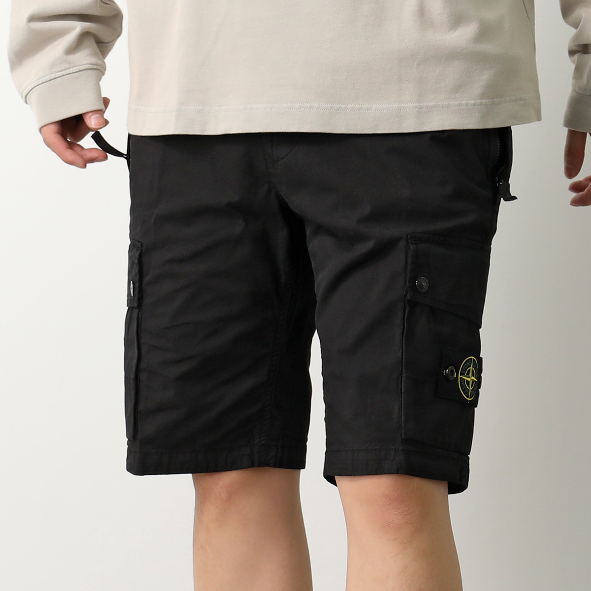 STONE ISLAND (ストーンアイランド) - ショートパンツ【サカゼン